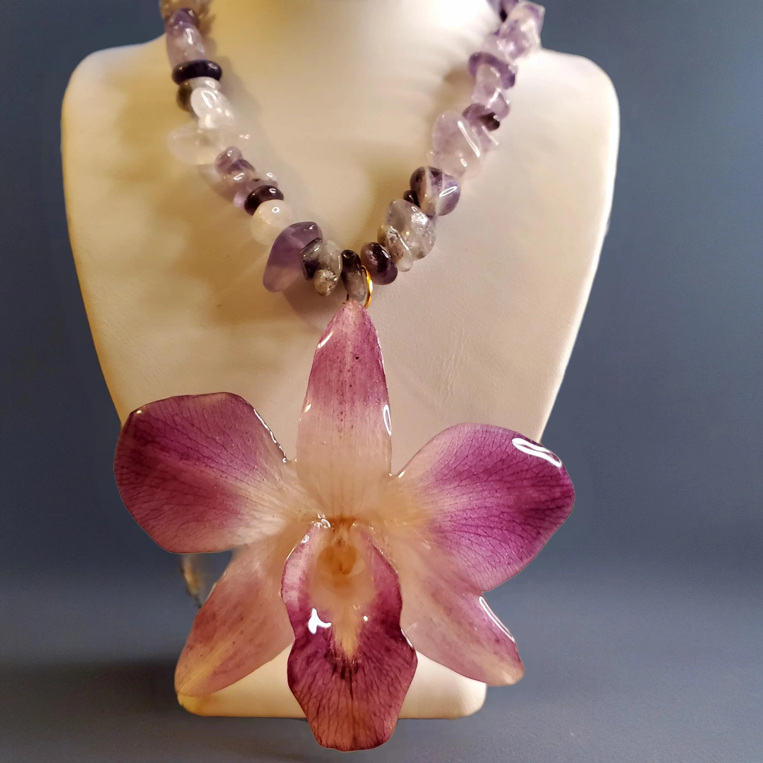 Real Dendrobium Necklace-Purple