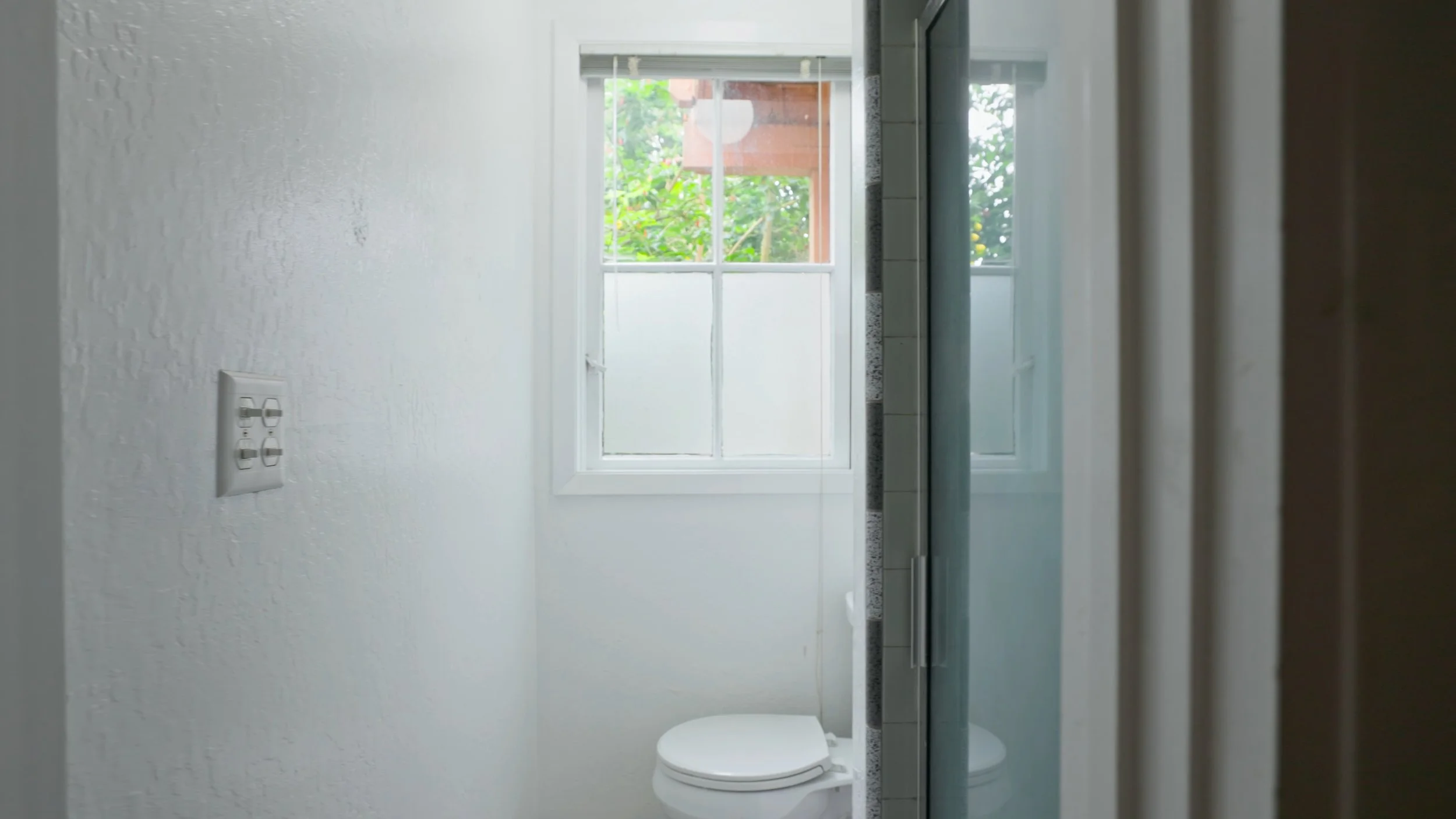 Unit5-26-Bathroom.jpg