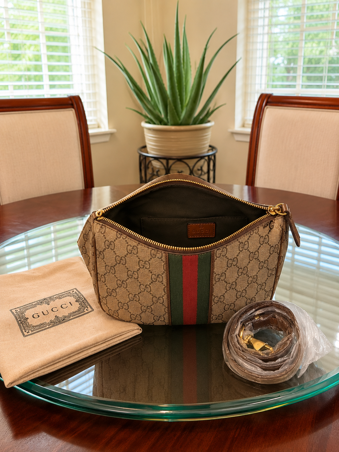 Opened Gucci.PNG