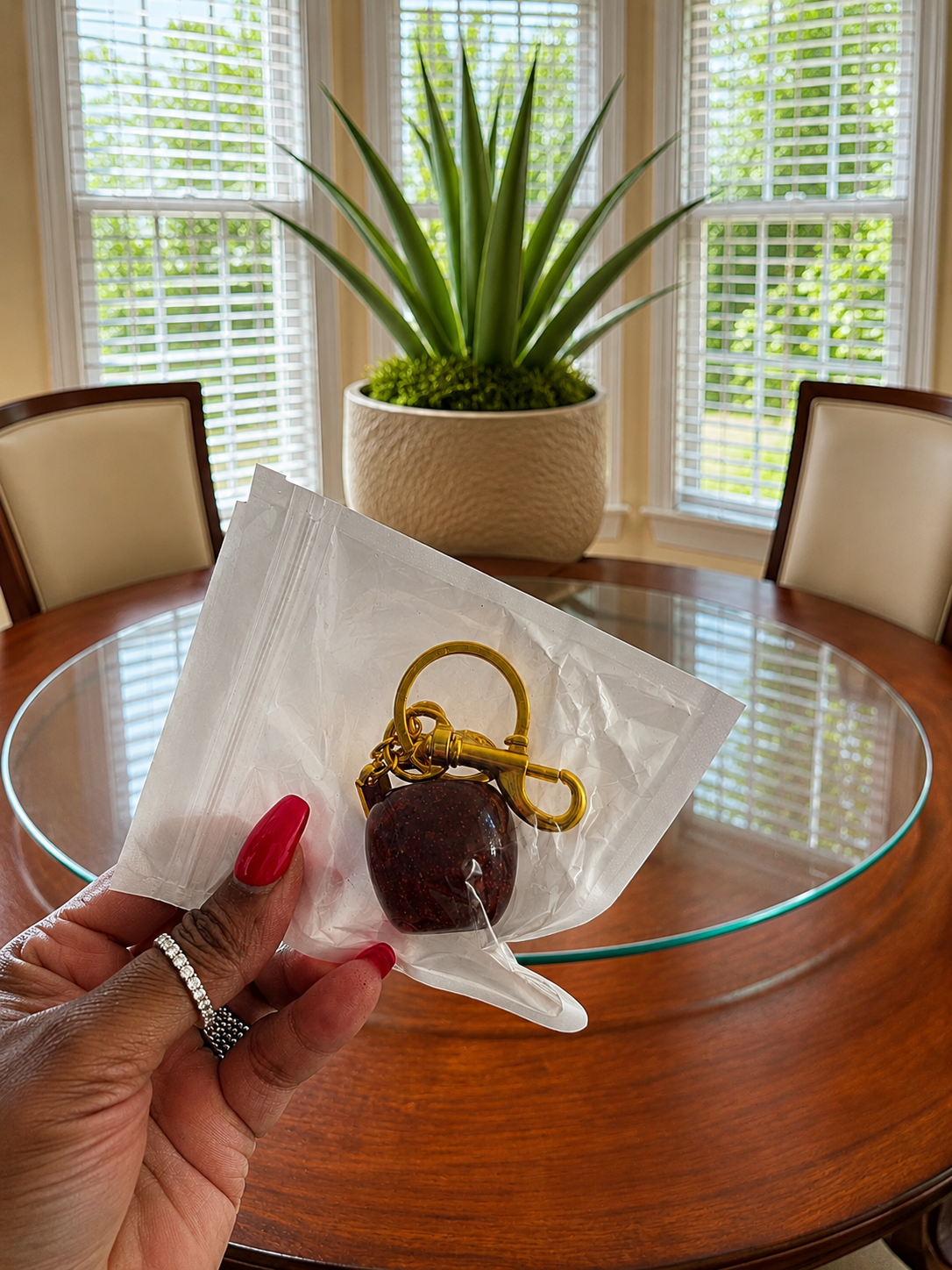 Deep Red Single Apple with glitter Gold.PNG