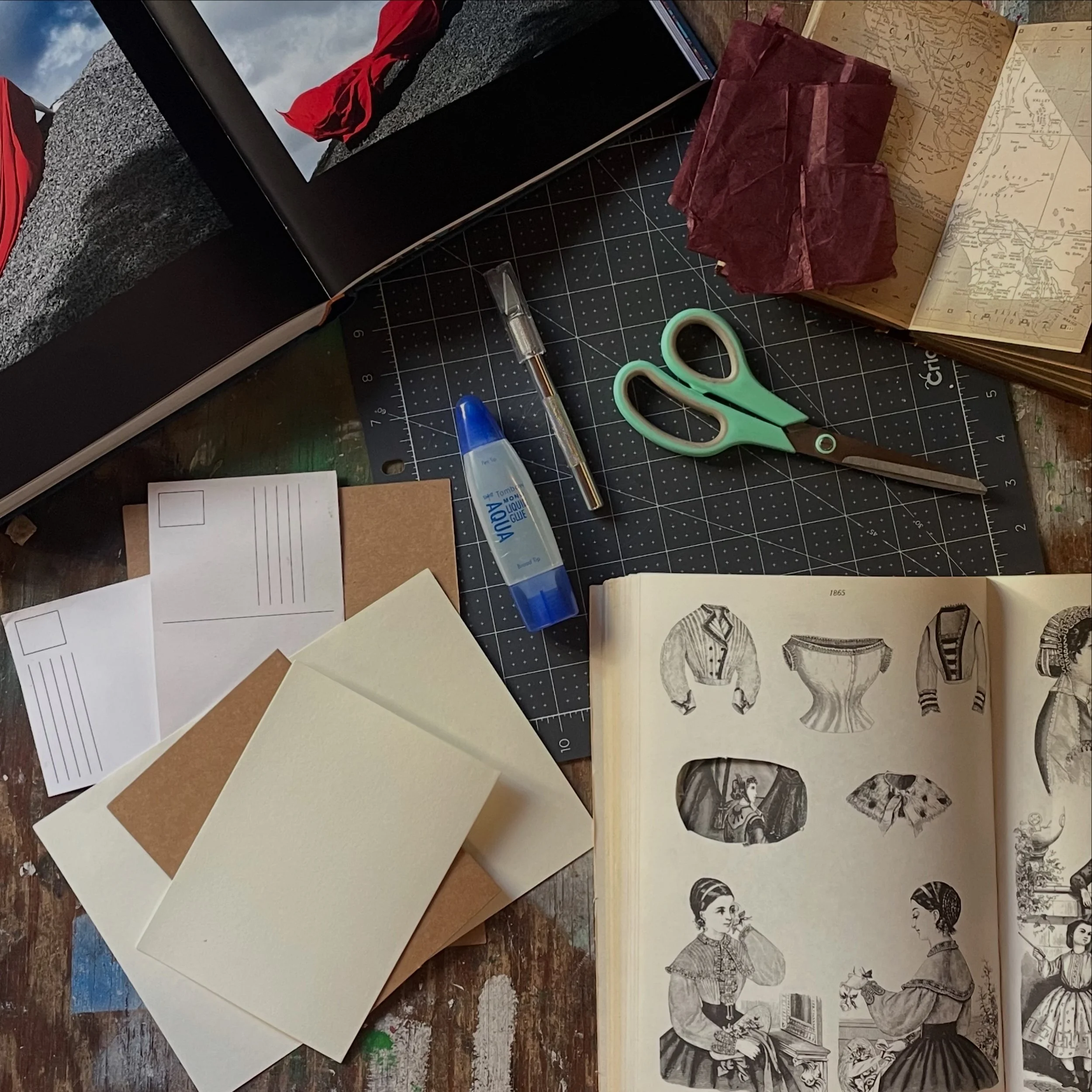 COLLAGE CARDS