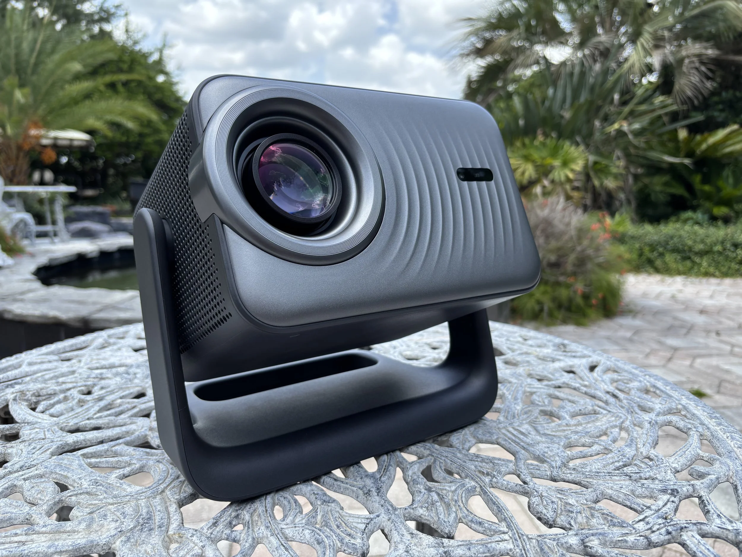 Dangbei N3 Max Review: An Affordable Smart Projector That Delivers