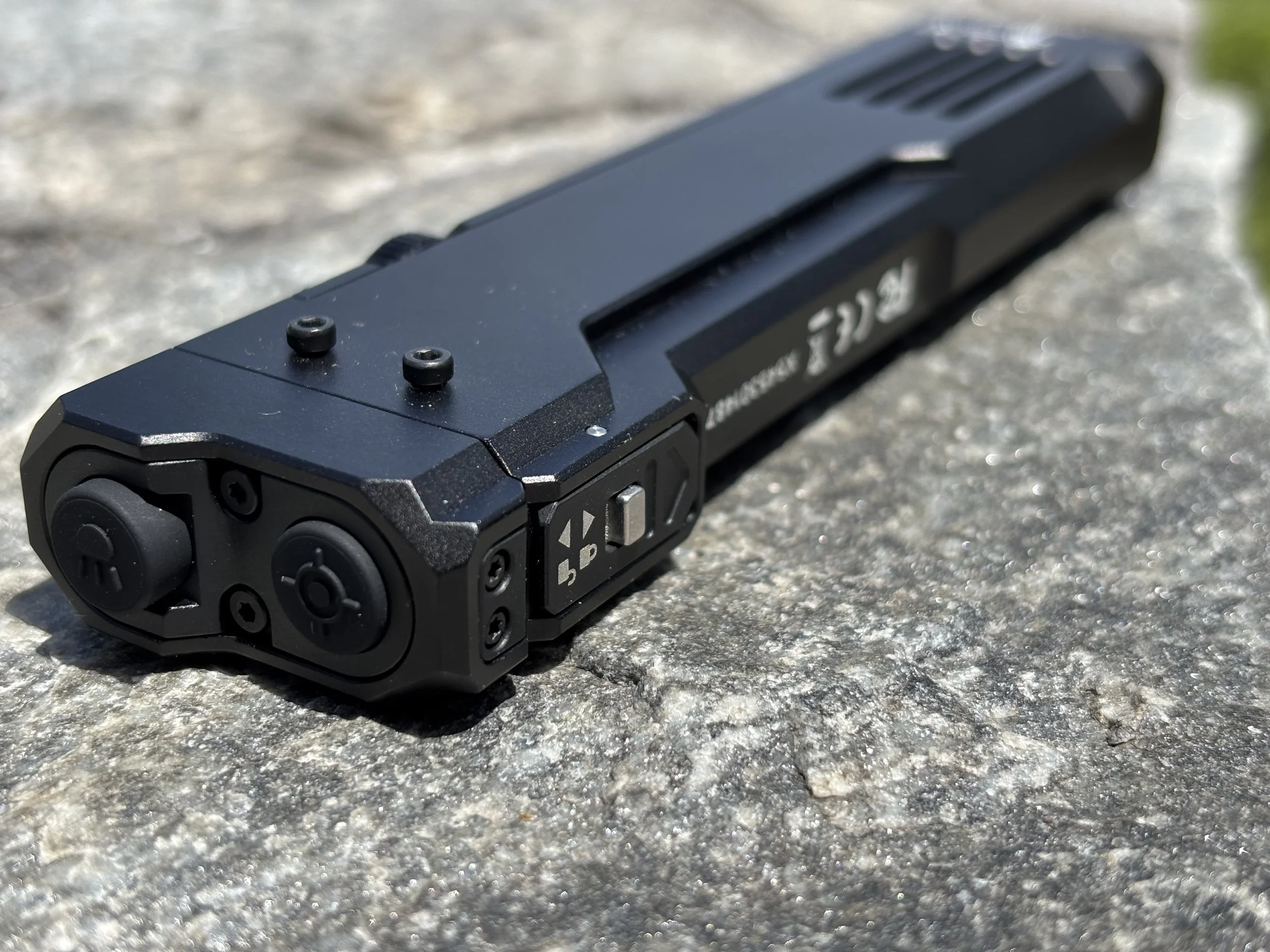 Wuben X5 EDC Flashlight Review: Small Light, Big Performance