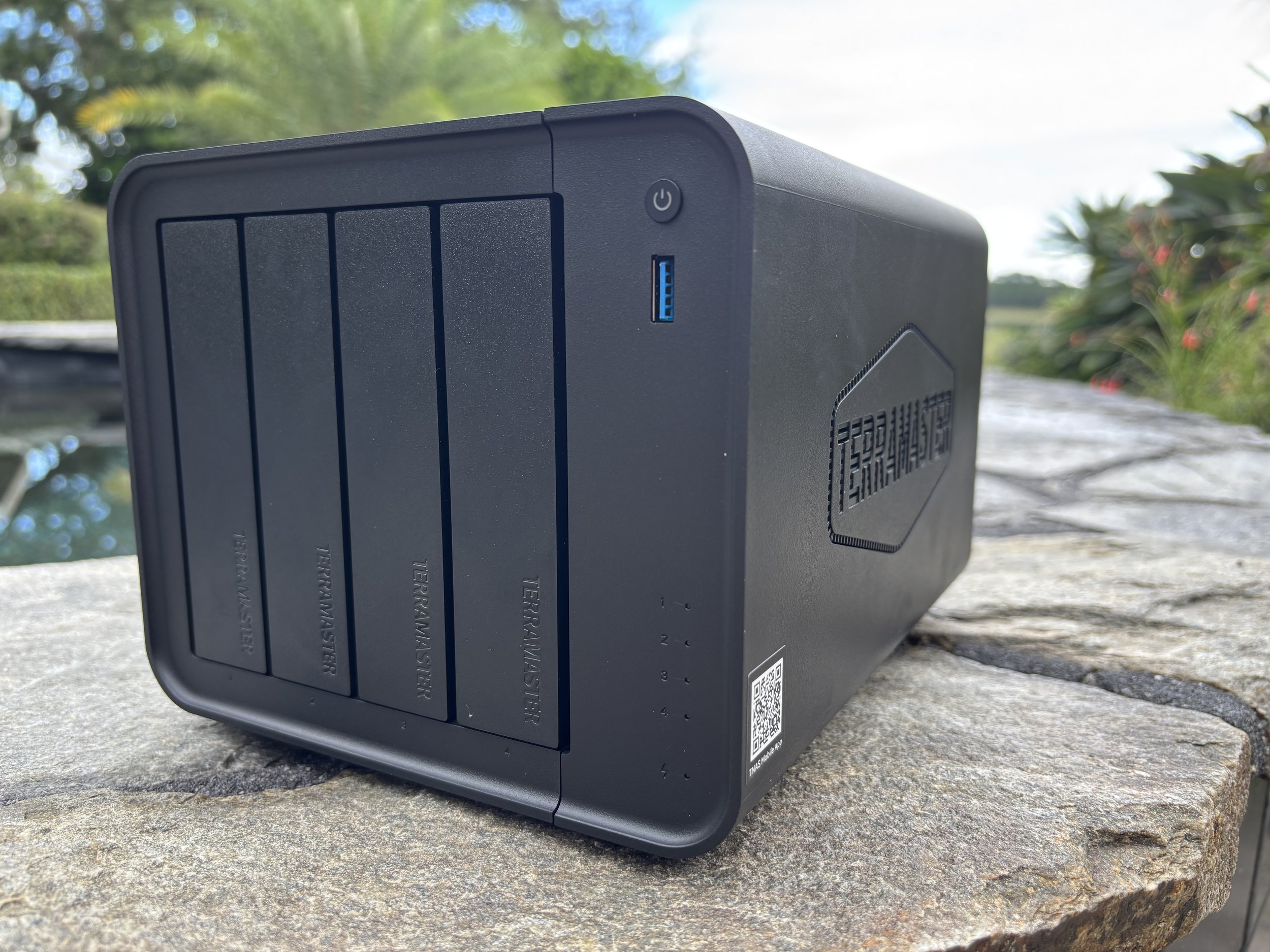 TerraMaster F4-425 Review: A Better Value Than Synology or QNAP?