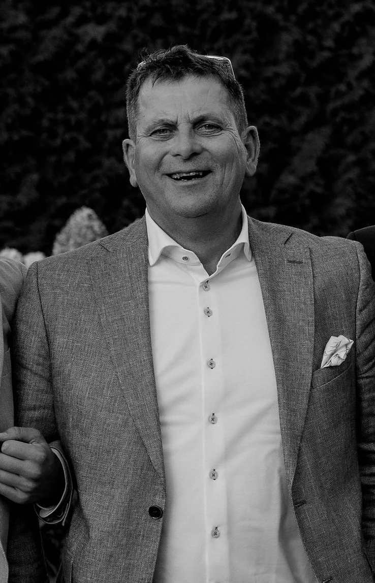 Maak kennis met Corné Vermetten, oprichter van adviesbureau: Verbinding in Nalatenschap Register Executeur. Financieel scherp, menselijk betrokken en rustig in regie.