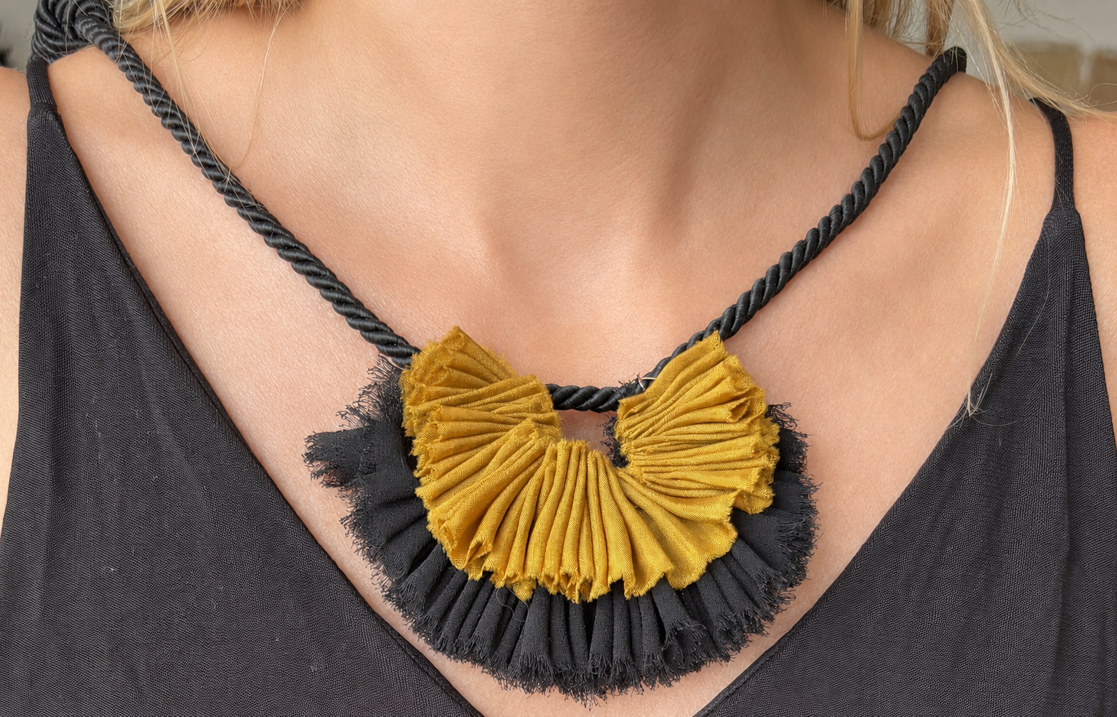 Collier Neroli