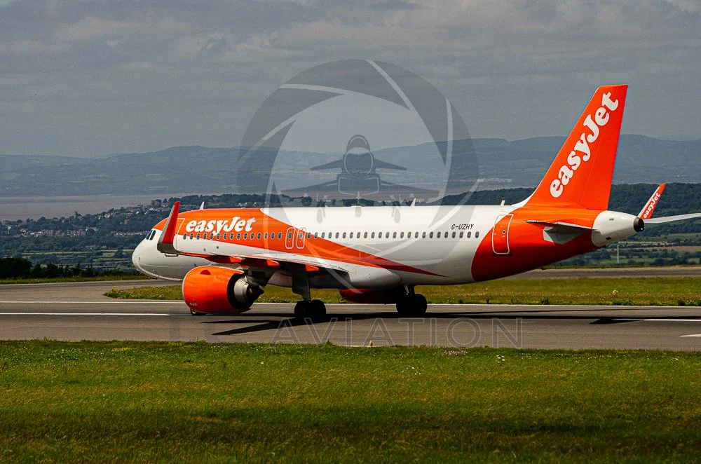 EasyJet A-320 upon Landing at Bristol (EGGD) G-UZHY