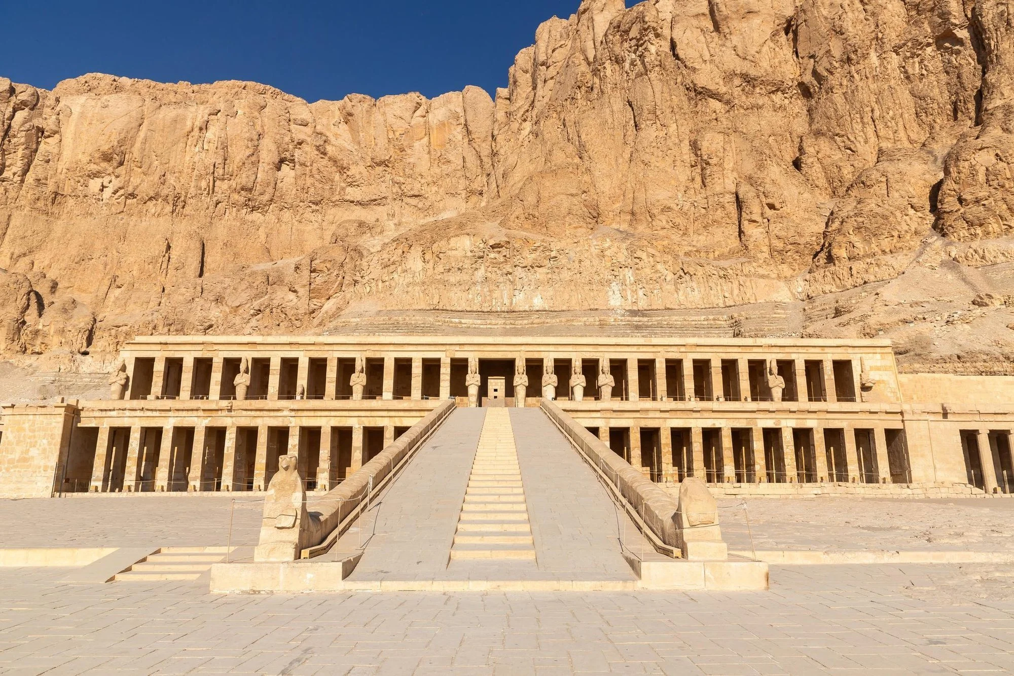 hatshepsut-mortuary-temple-deir-el-bahari.jpg