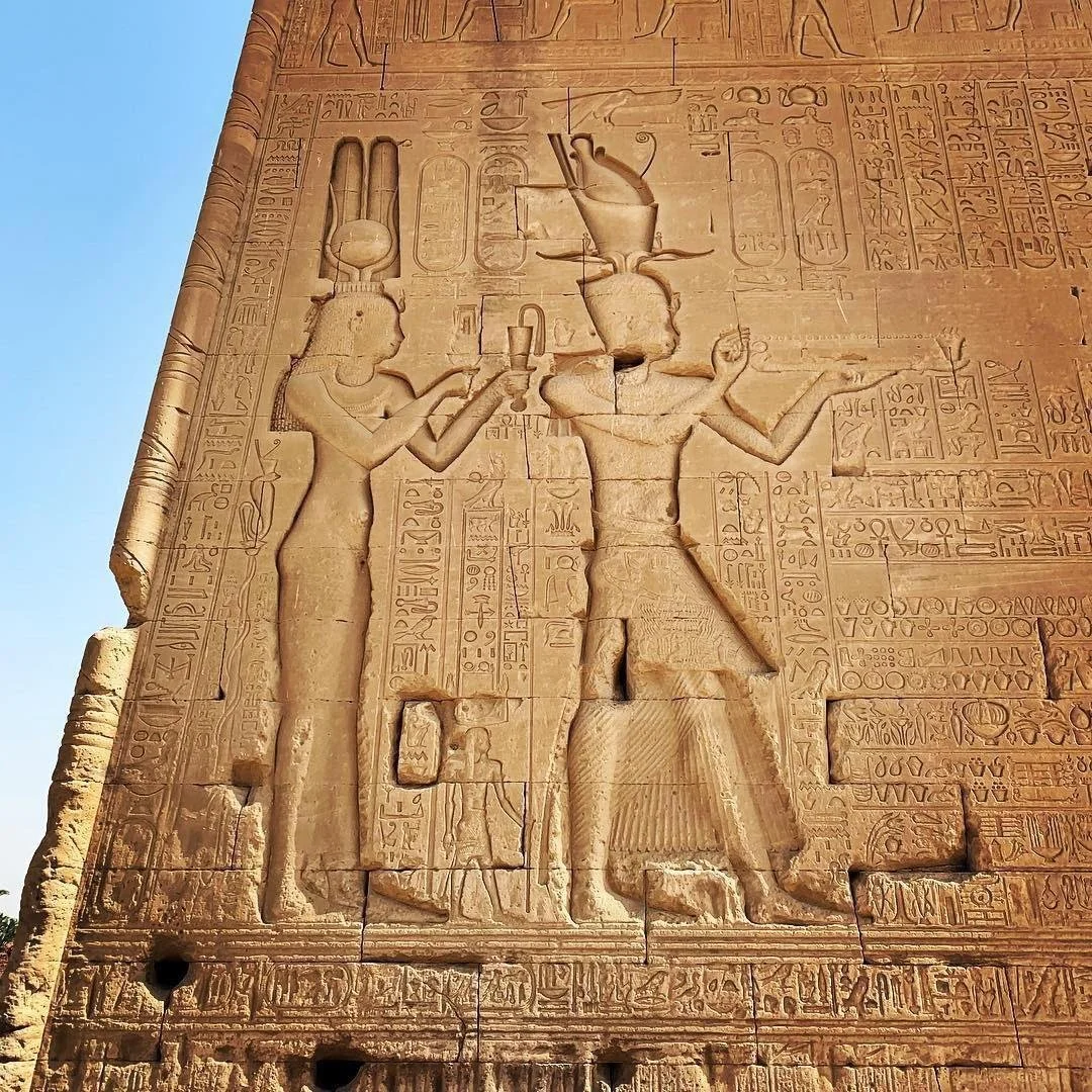 cleopatra-caesarion-relief-dendera-temple.jpg
