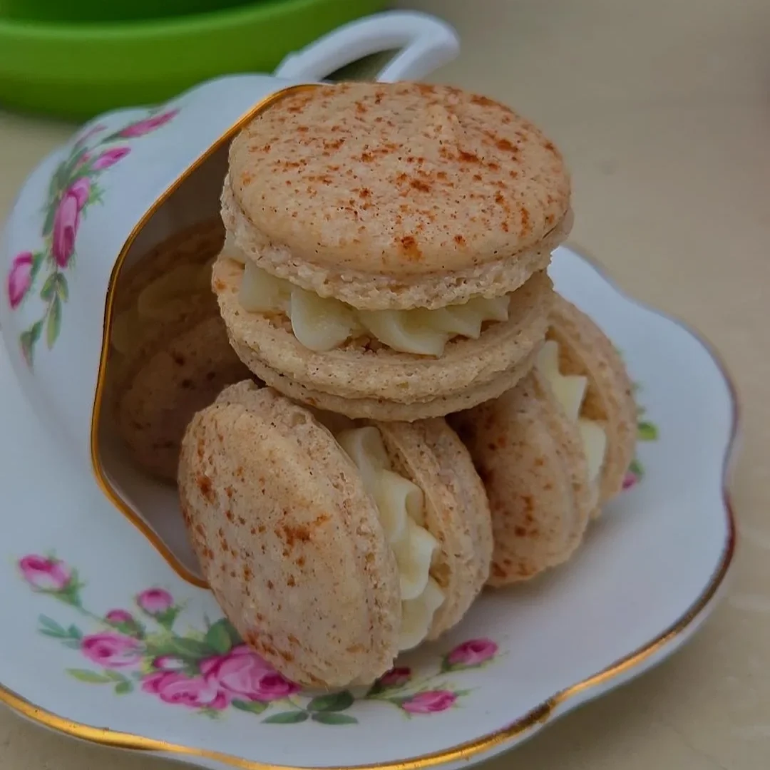 Cinnamon Vanilla Macarons
