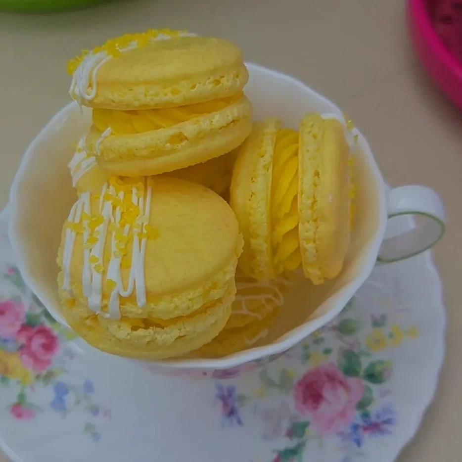 Lemon Macarons
