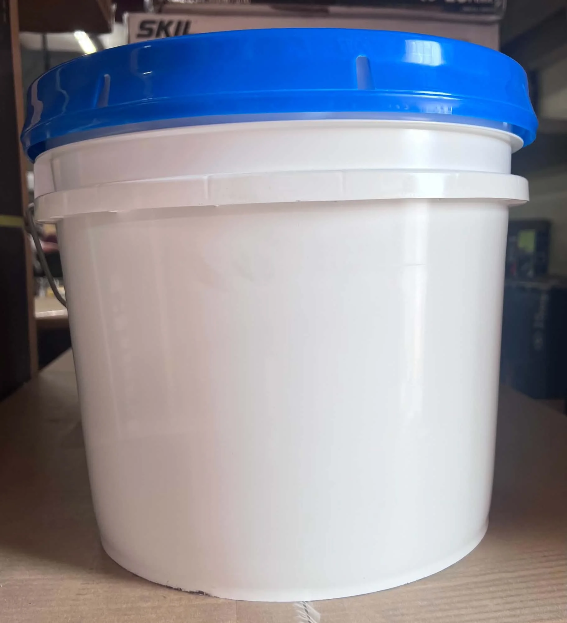 Plastic Utility Bucket with Secure Lid