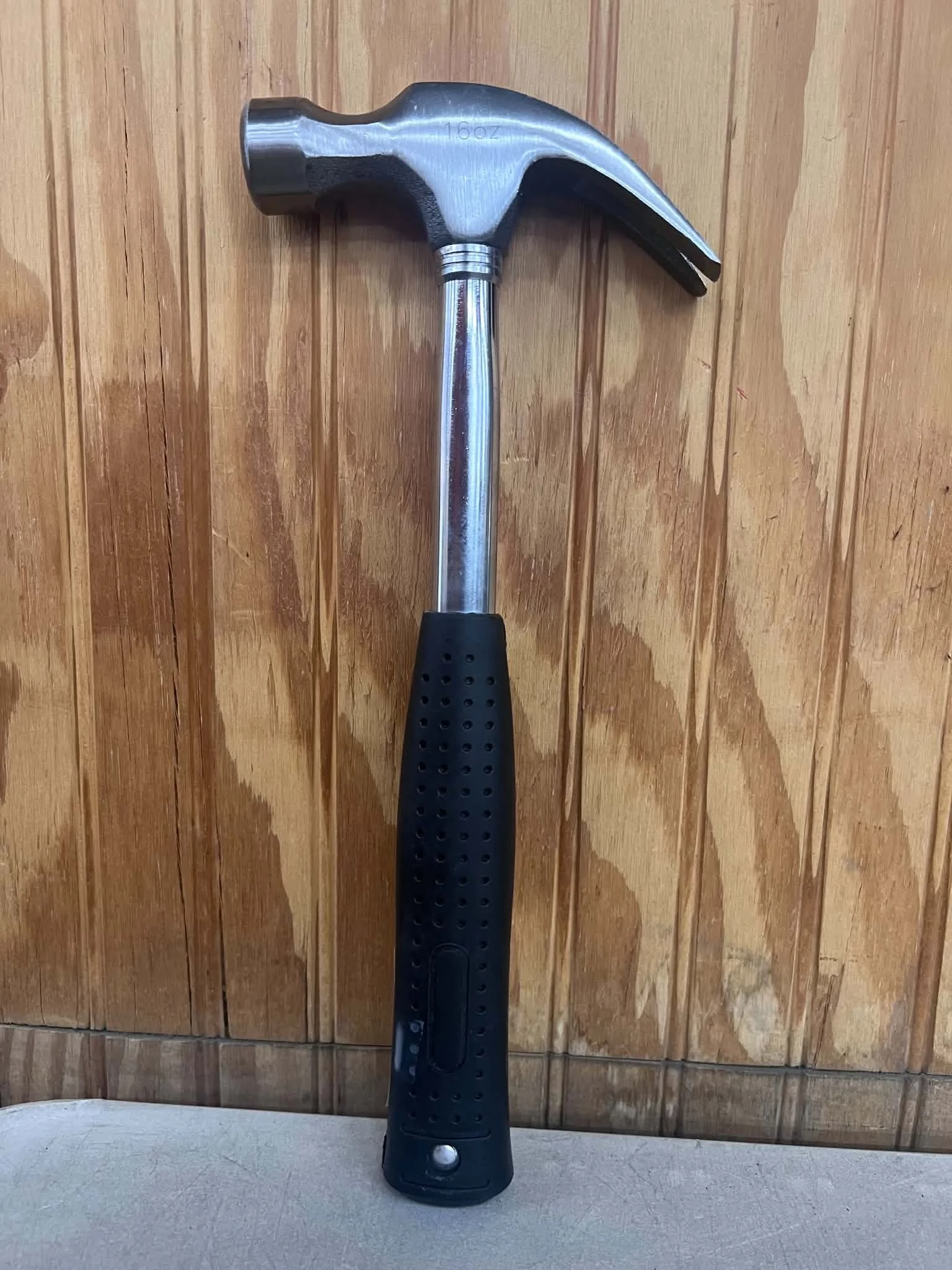 16 oz Claw Hammer with Non-Slip Grip