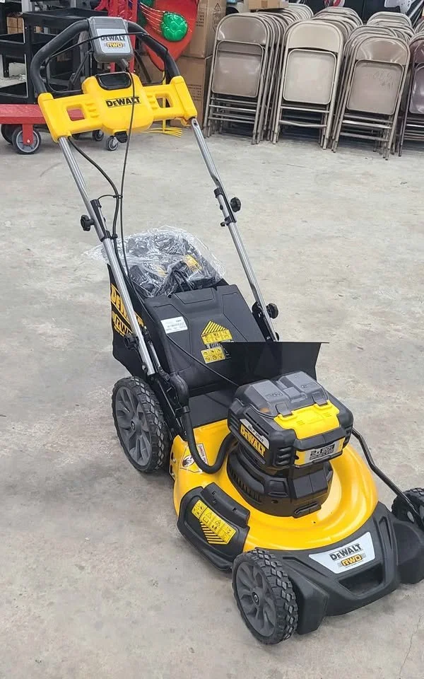 DW Battery Push Mower 2.jpg