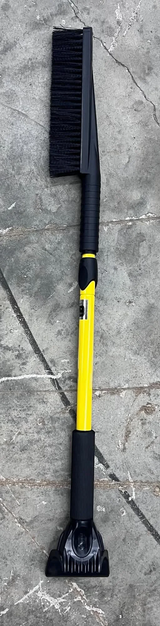 Dual-Function Snow Brush and Ice Scraper