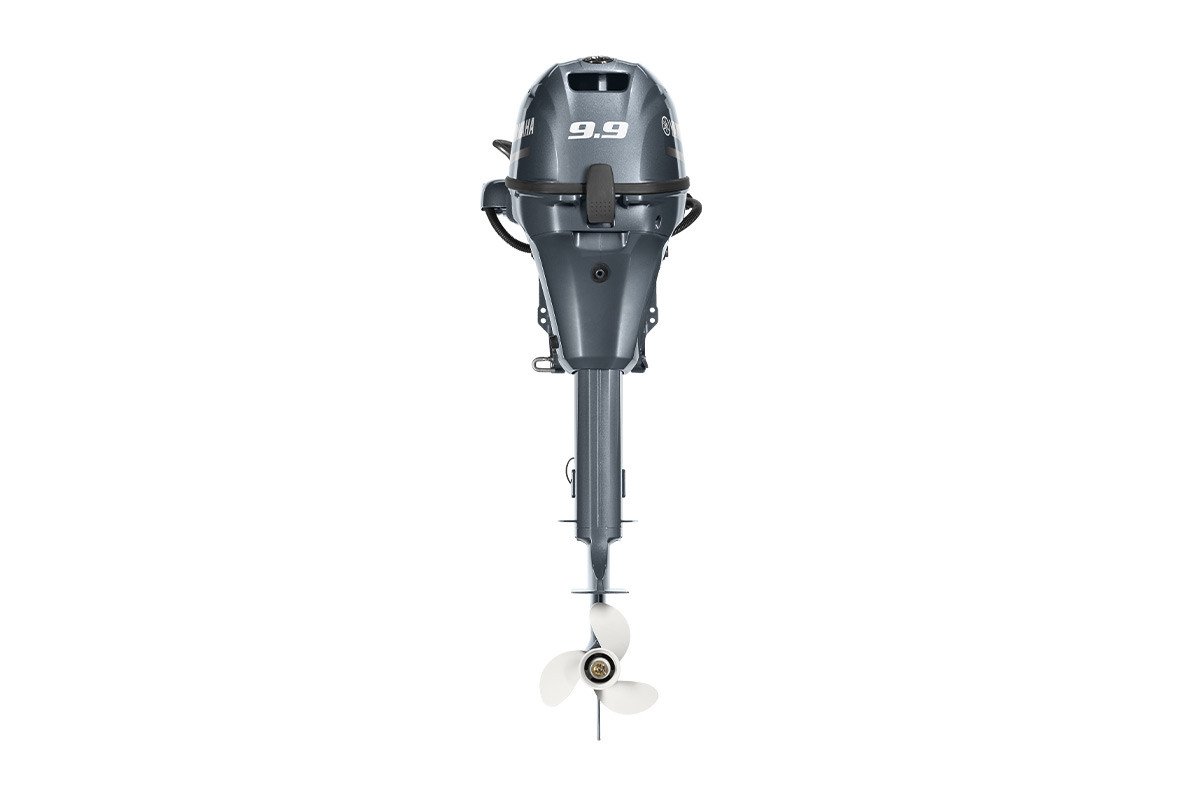 Yamaha-F9.9hp-portable-outboard-engine-stern__26011.jpg