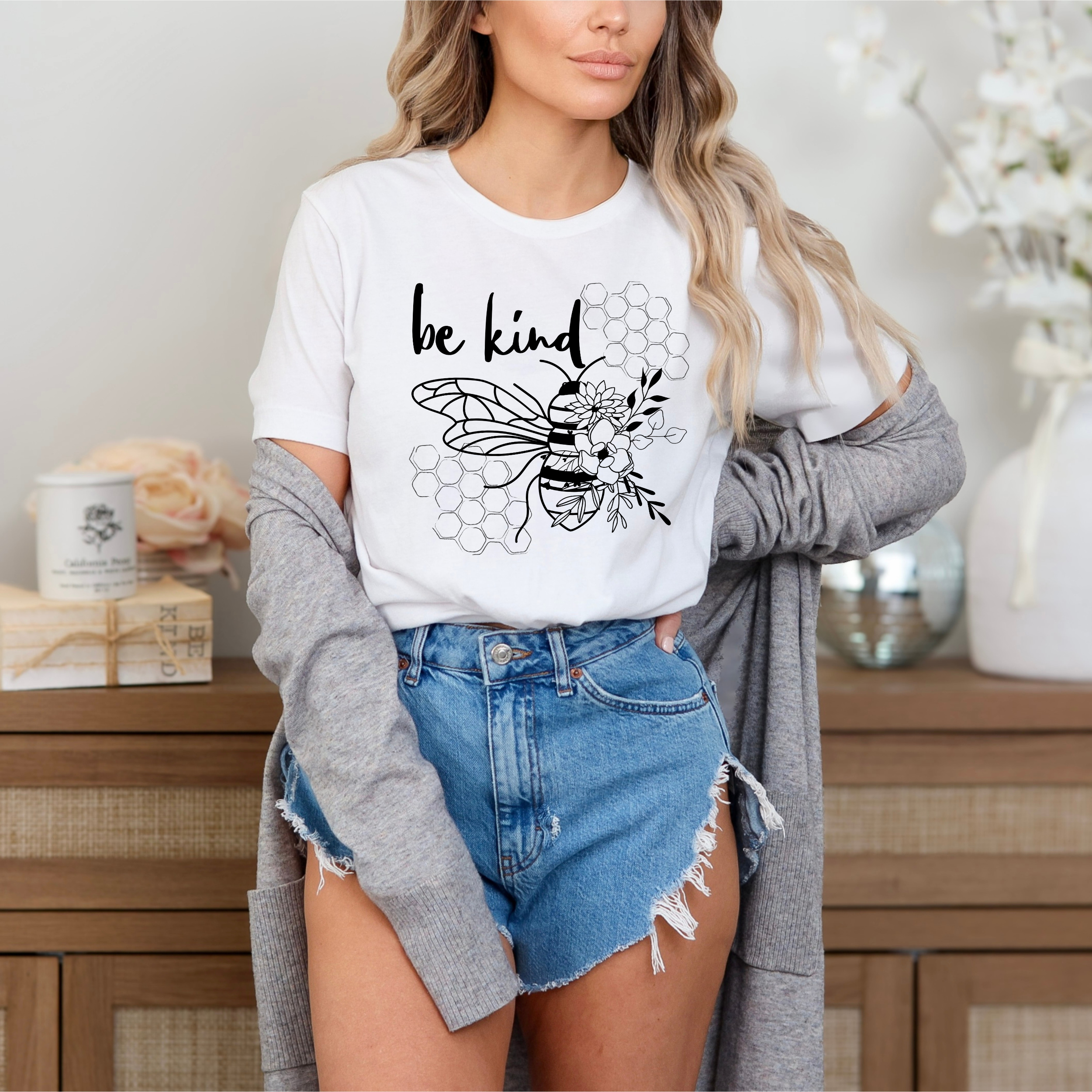Be Kind Bee T-Shirt