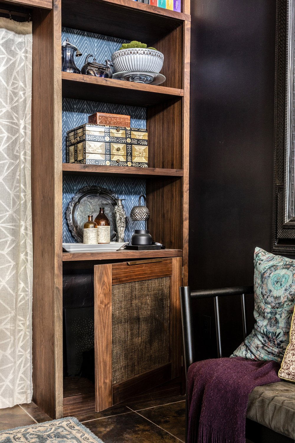 Bookcase Details