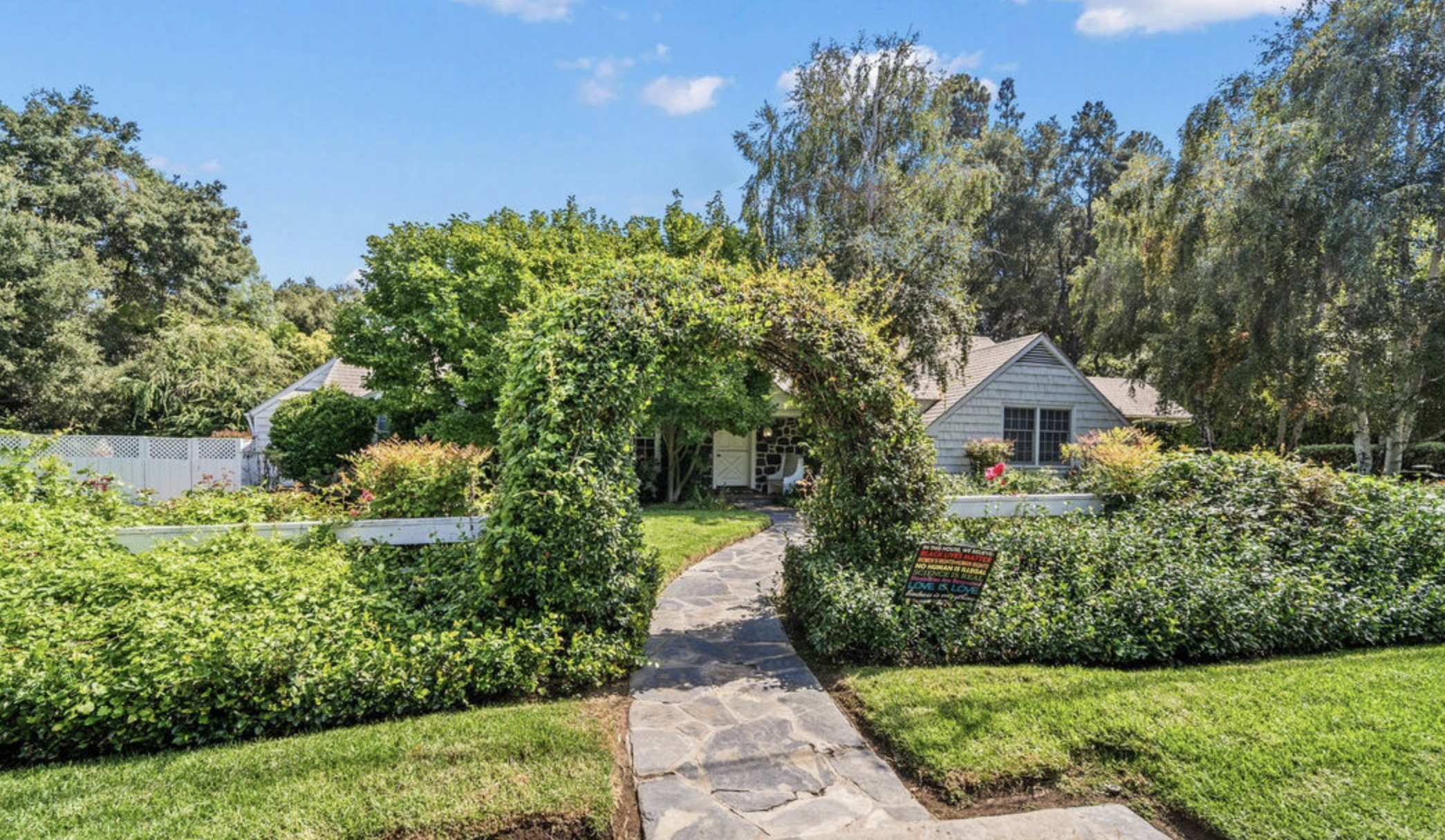 Sell as-is or fix up first? A Studio City seller's guide