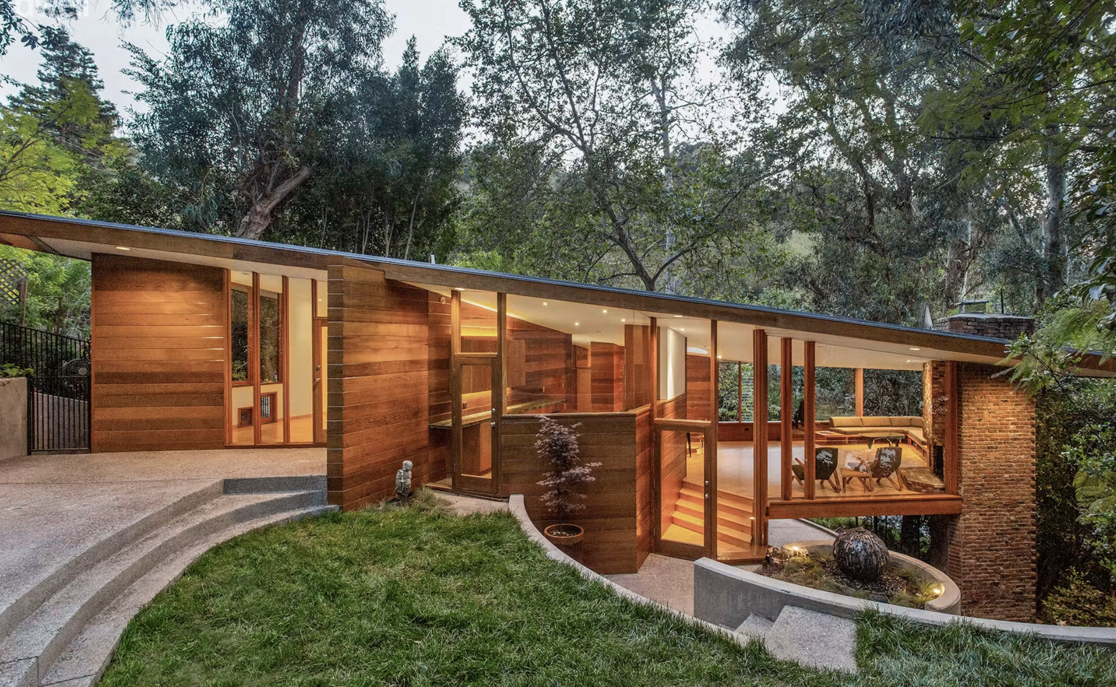 The Tyler House: John Lautner in Studio City