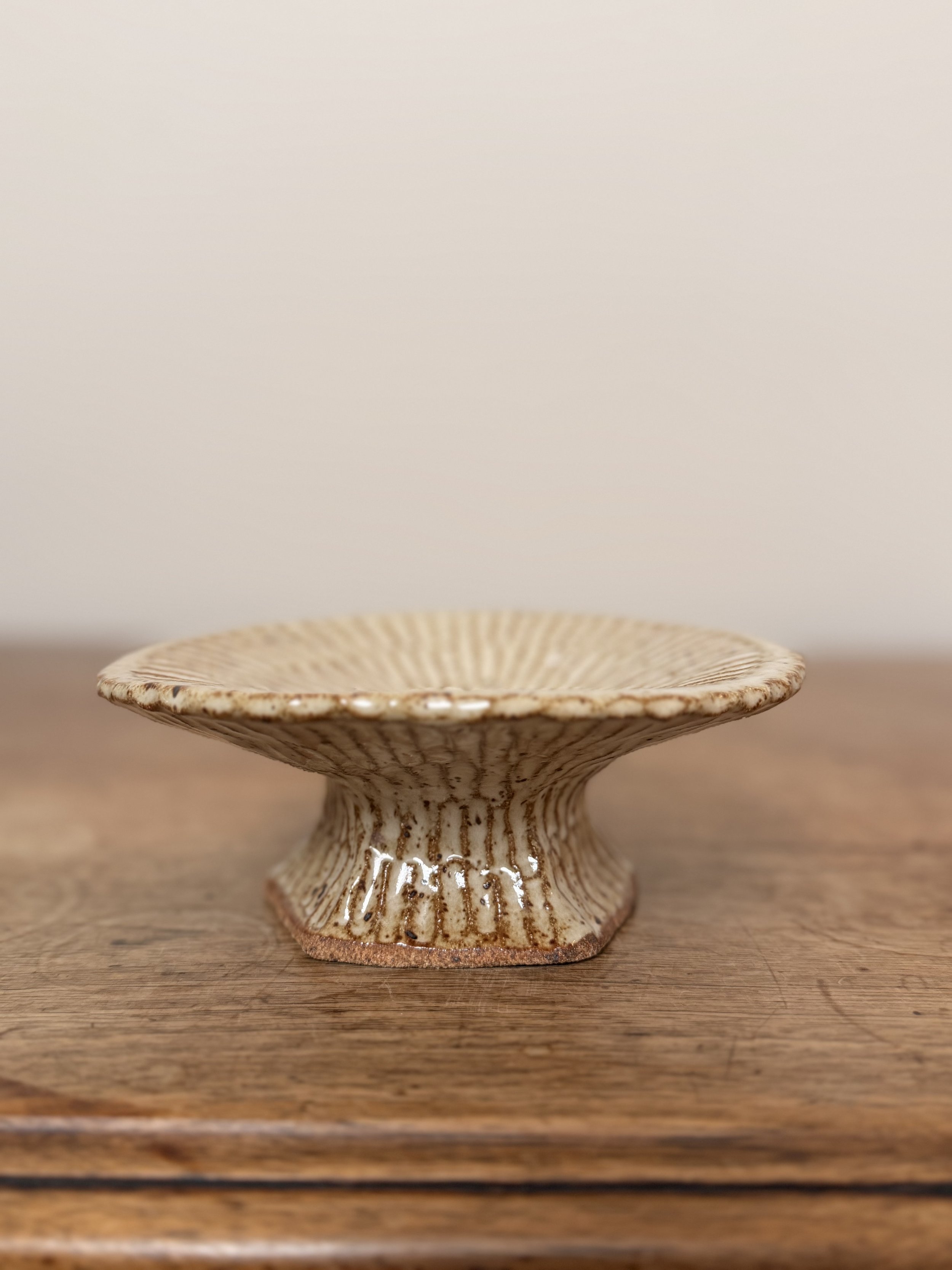 Chip-Chip Trinket Dish, Large