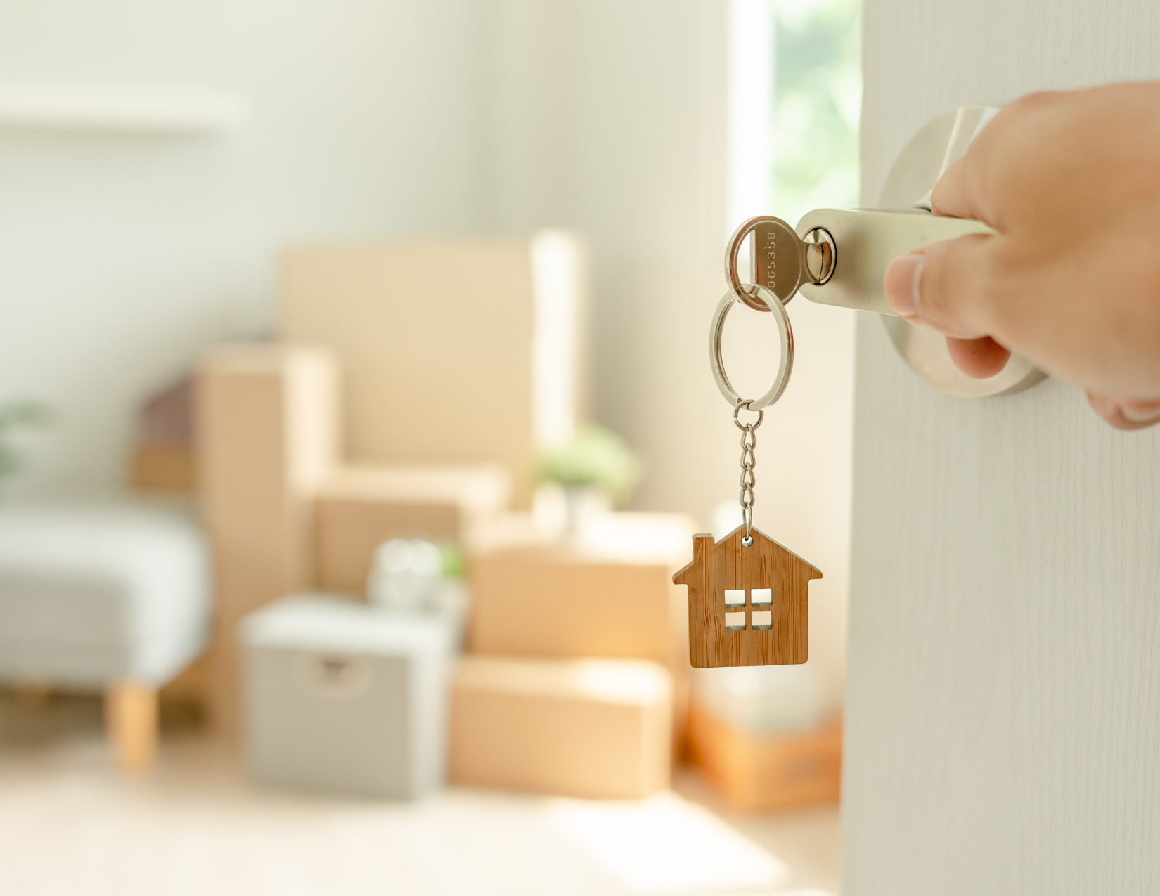 Compassionate senior downsizing and gentle residential life transition sorting services in Park City, Utah.