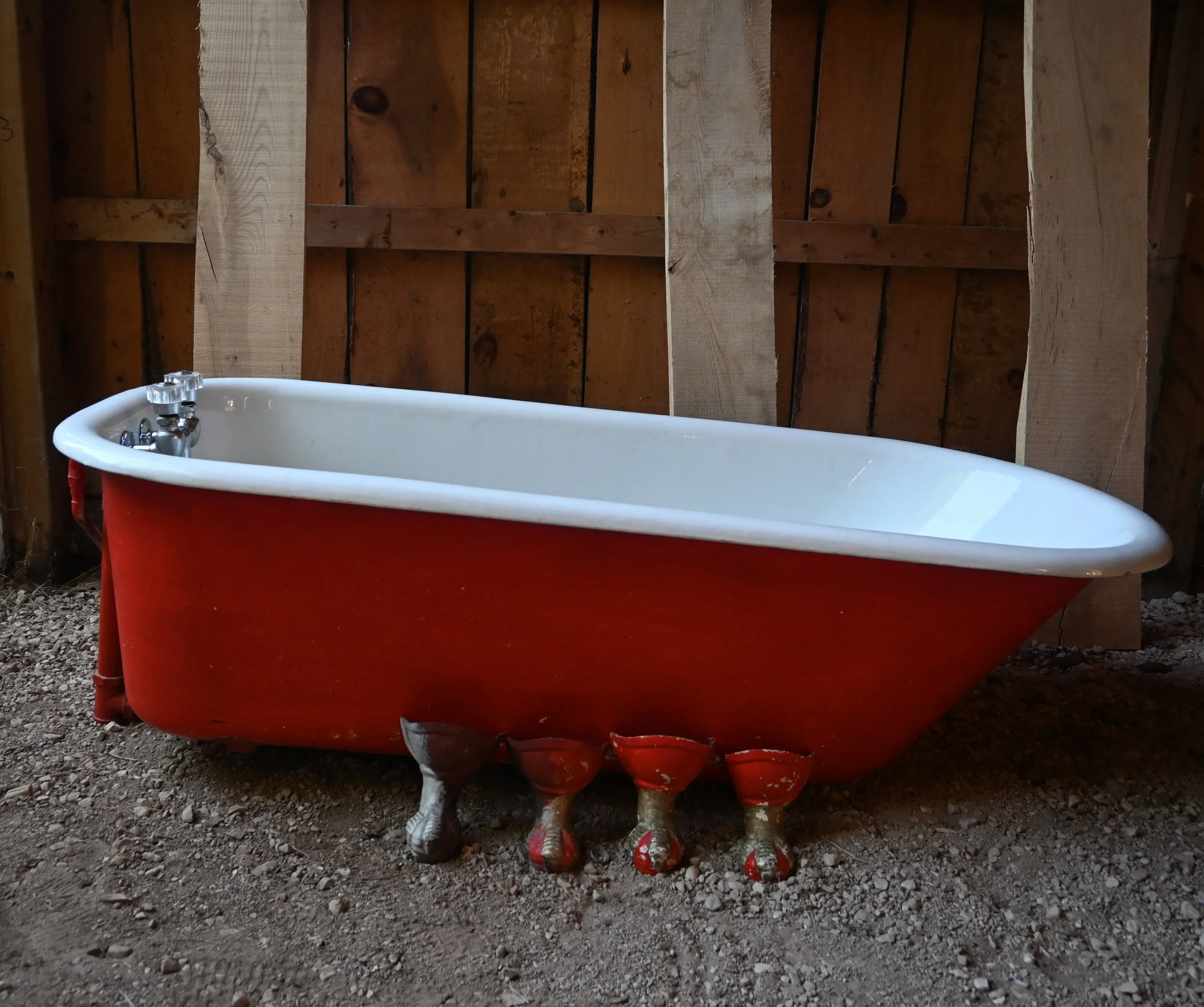 Cast Iron Claw Foot Bathtub
