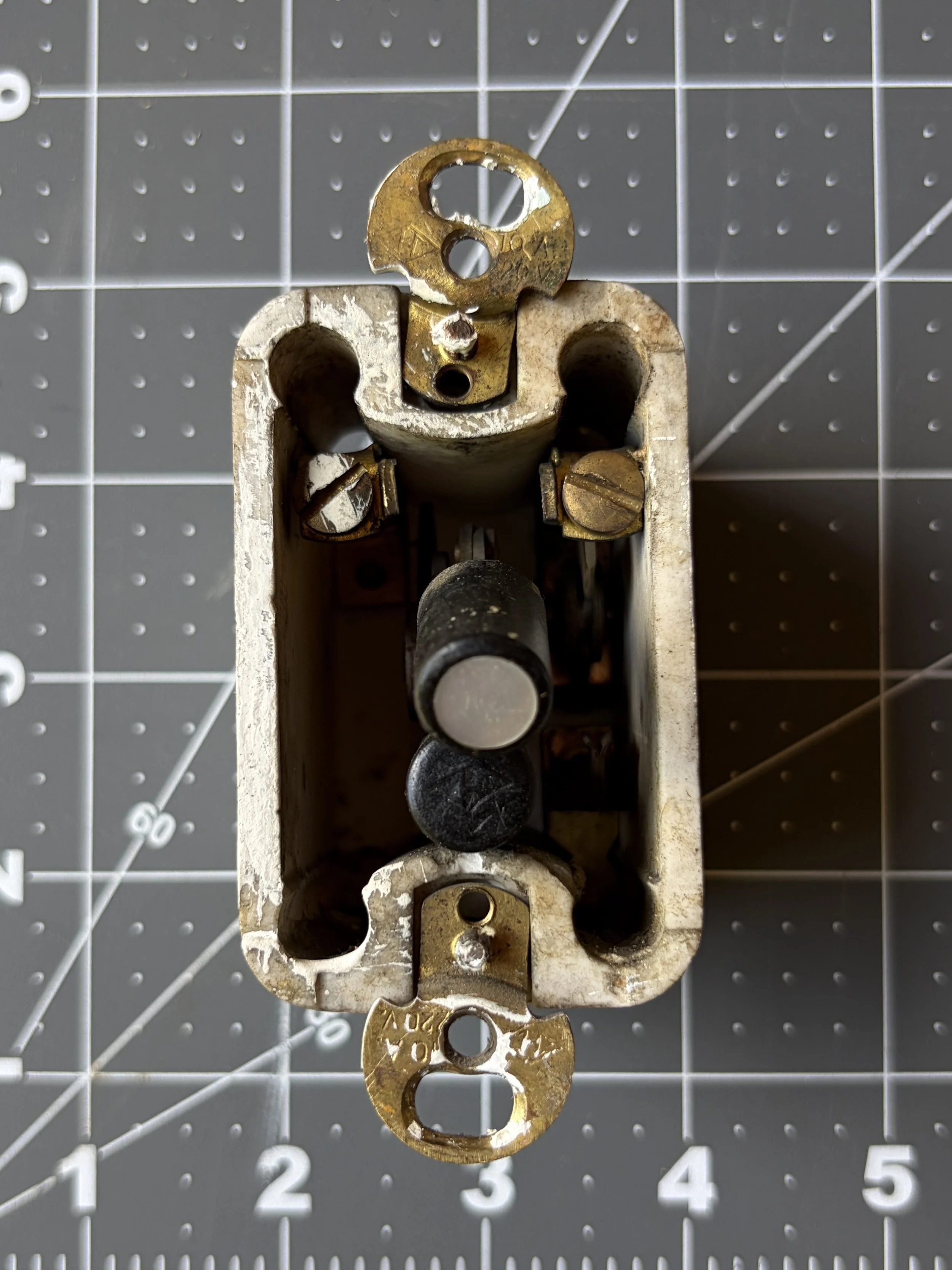 2601-65E_1.JPG