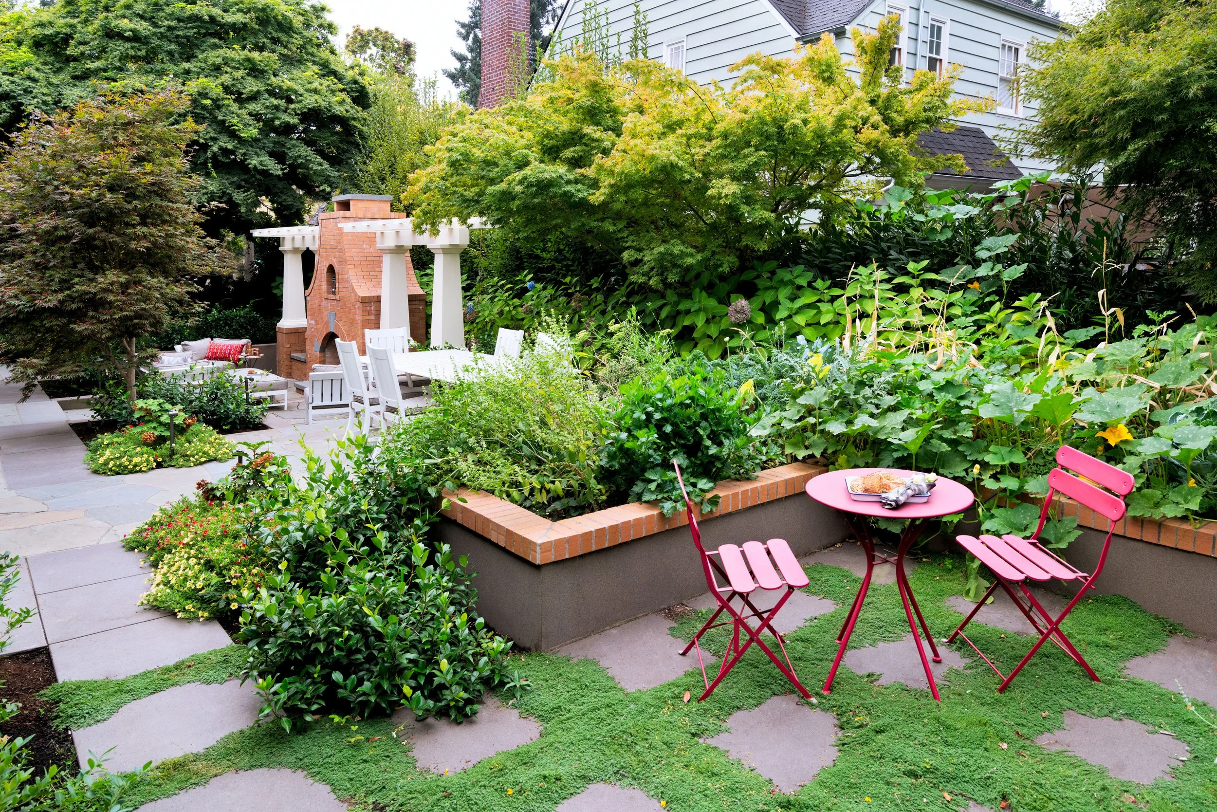 09_Schriber_garden_fire_01349.jpg