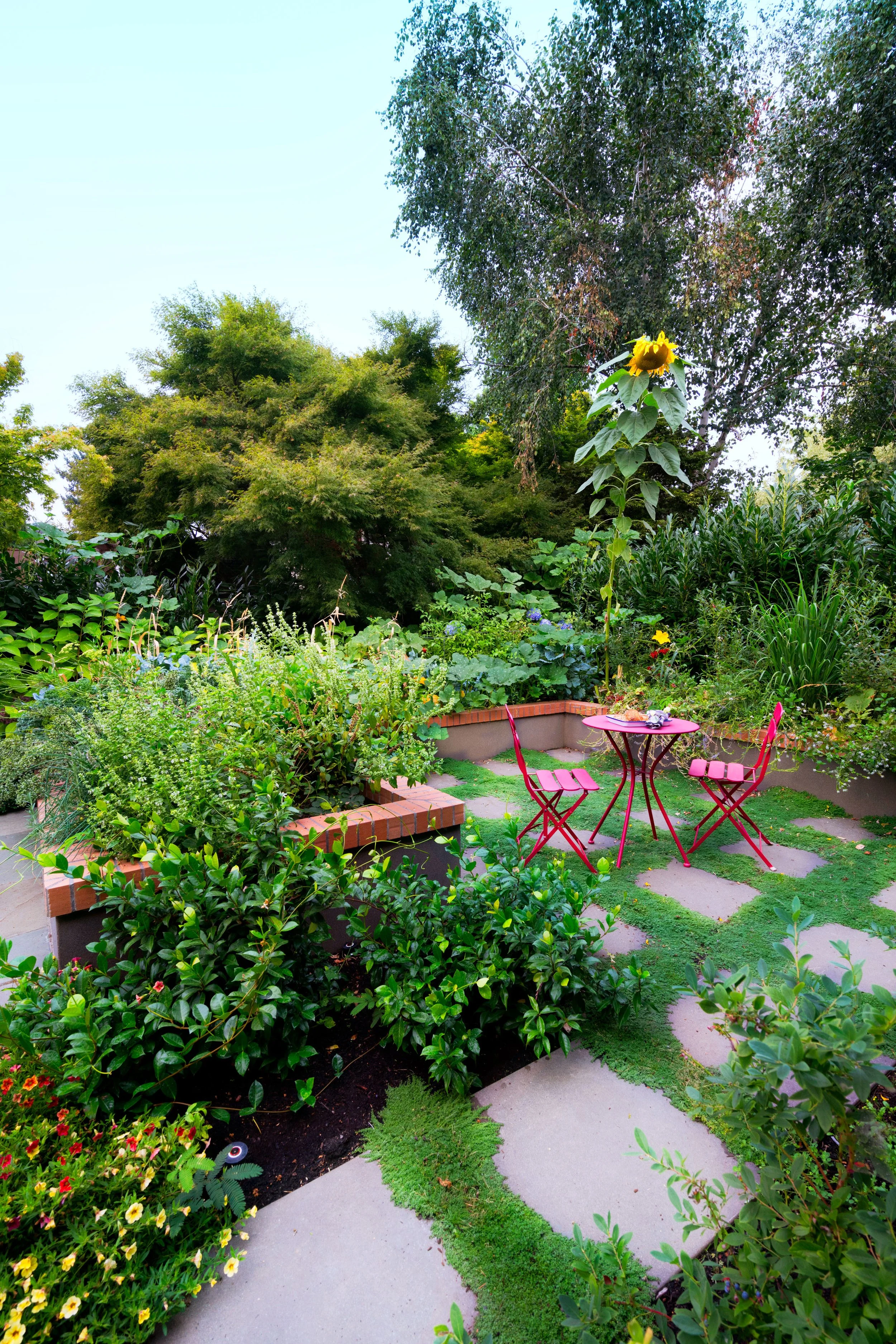 06_Schriber_flower_beds_01359.jpg