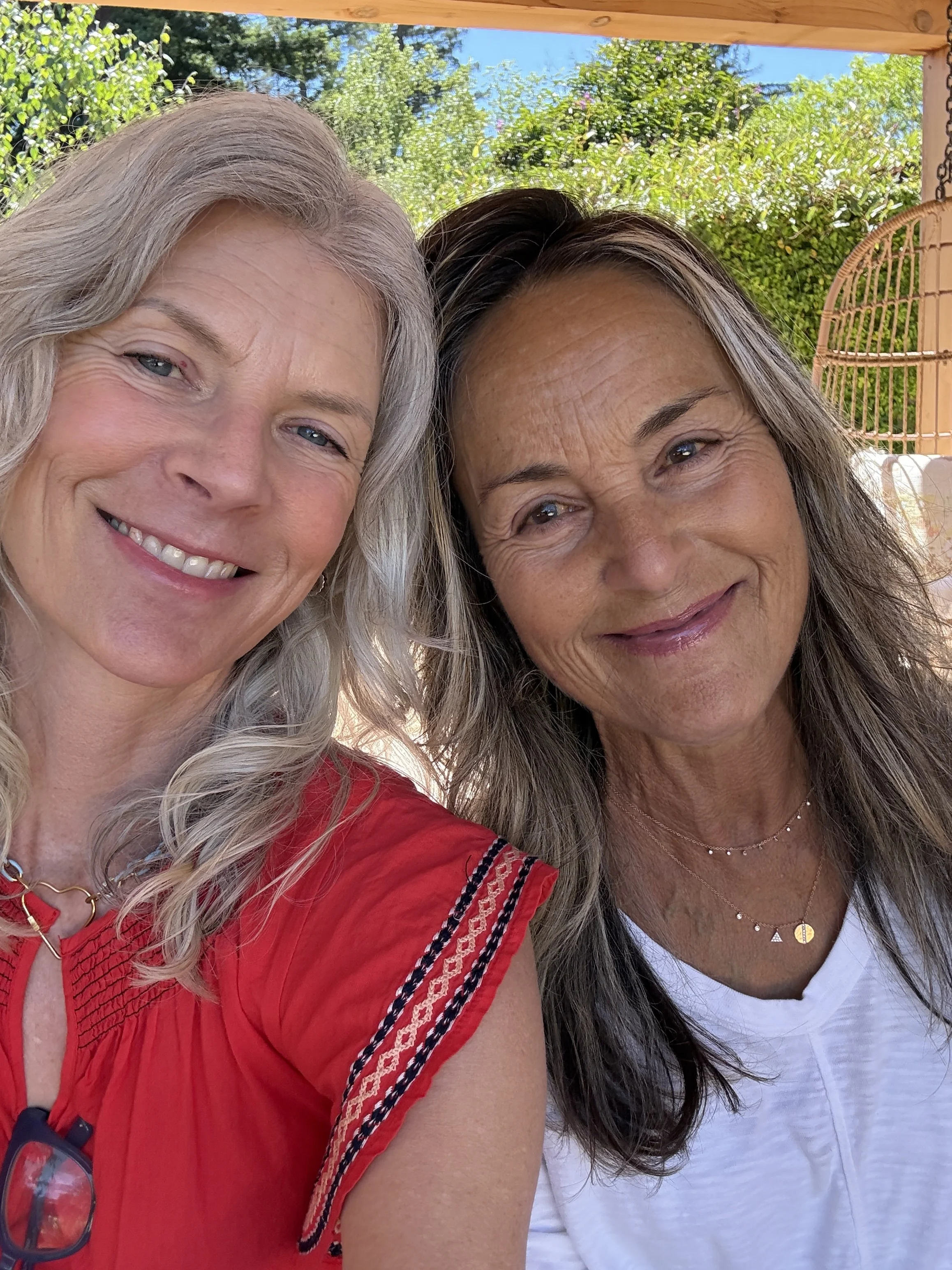 Lisa and Rachelle, the organizers behind the Friends with Denim community