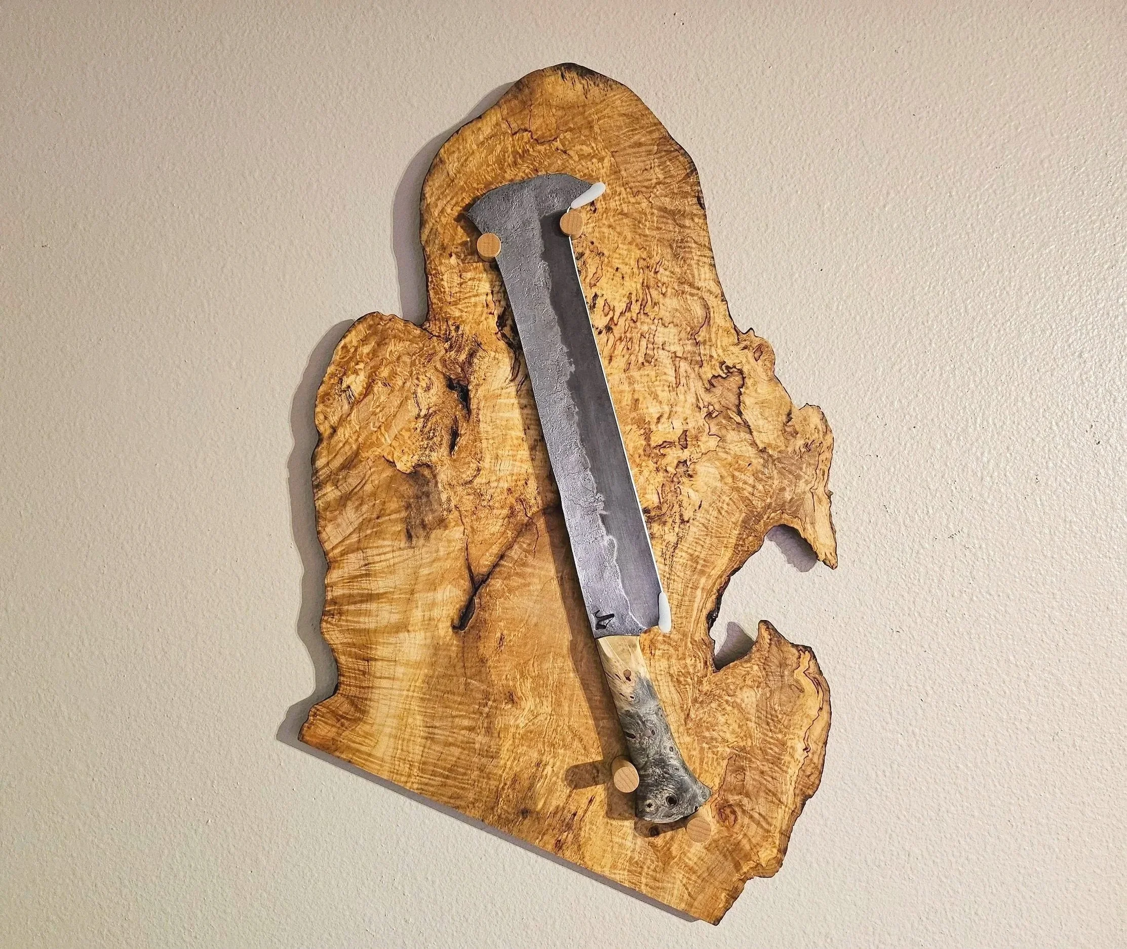 Knife Plaque