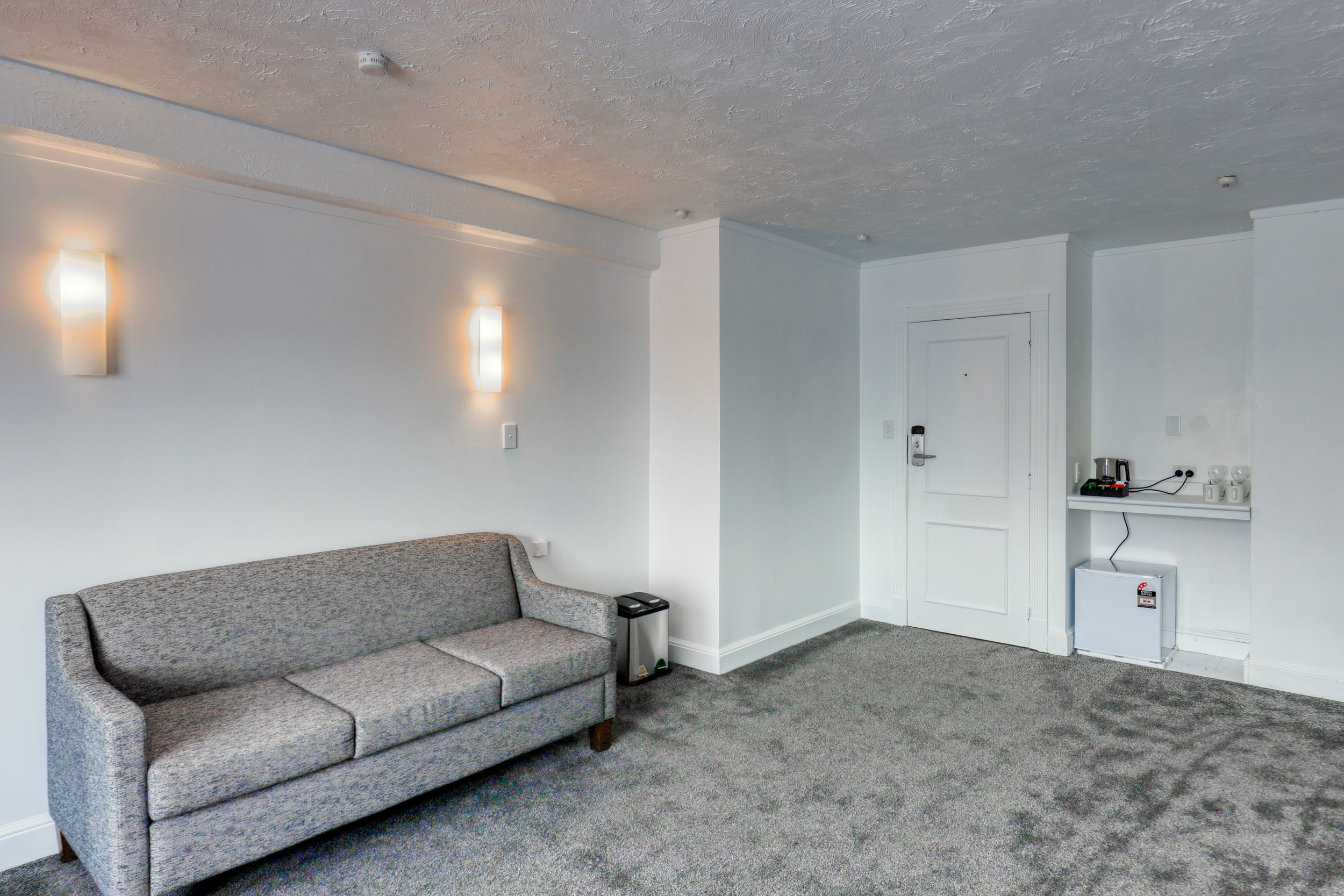 Park Central Rotorua Deluxe King with Spa high res 3.jpg
