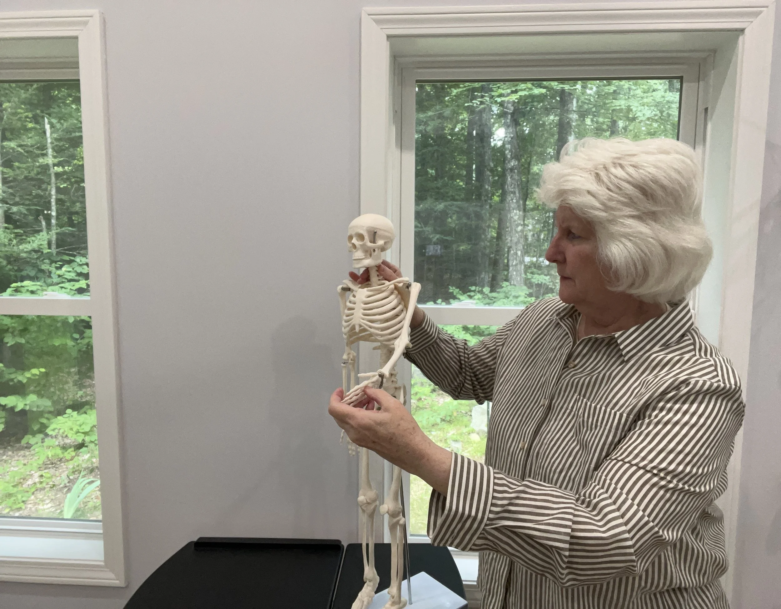 Beth Daily demonstrates Alexander Technique for improved well-being.
