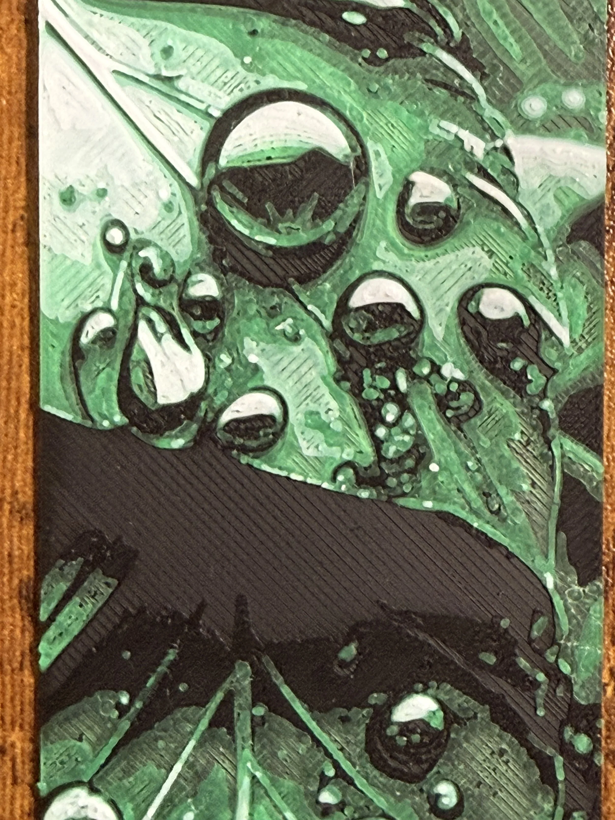 Realistic_waterdrop_closeup.jpeg