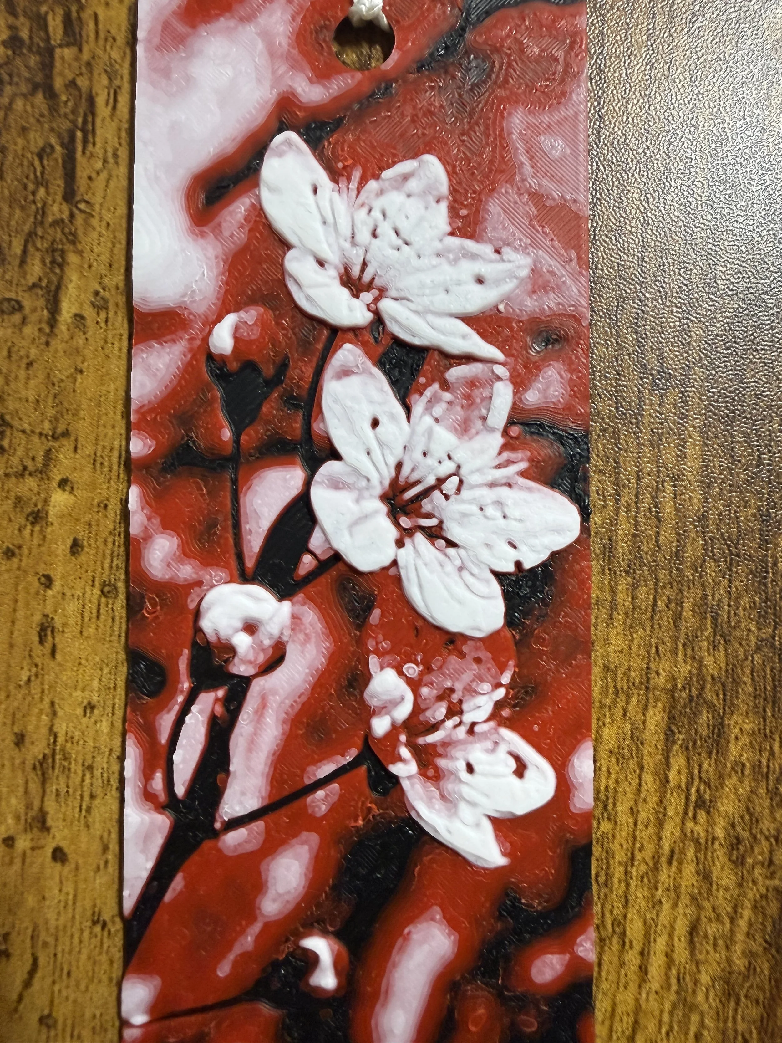 Crimson_blossom_closeup.jpeg