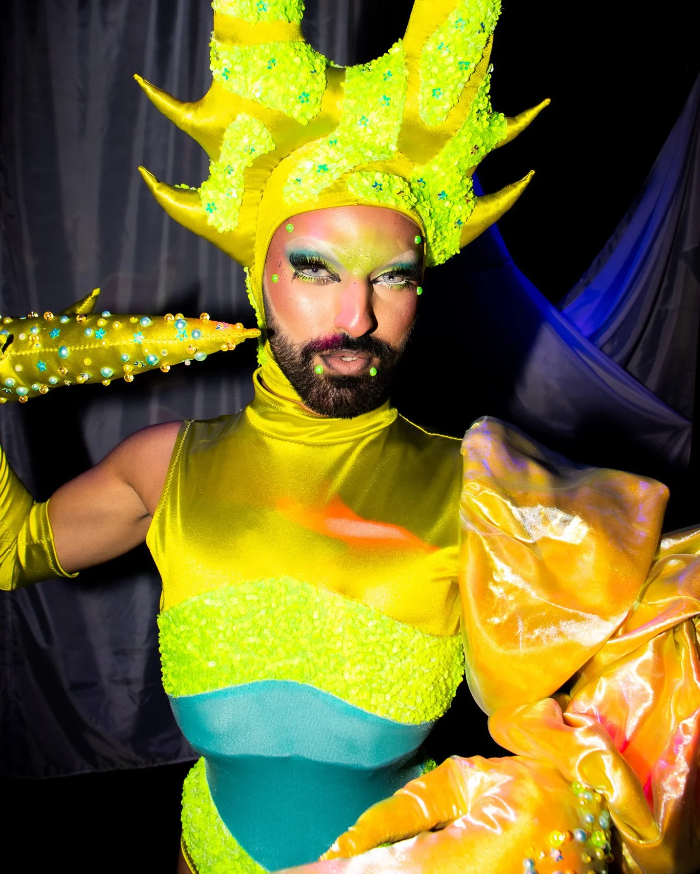 Fantasy Banks, look 4