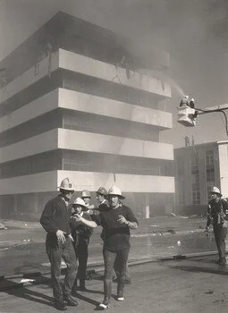 Ian WARD, State Office fire, Horsham, 1971 (printed 1990)  silver gelatin photograph, 30.6 x 40.6 cm. Horsham Regional Art Gallery collection, purchased through the Horsham Art Gallery Trust Fund, 1990