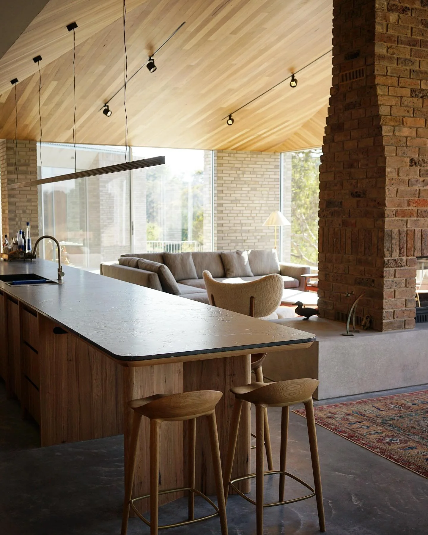 Interior vignette of the main living spaces and kitchen at our snowy monaro project last week. It was a great pleasure to have worked on the architecture, interiors and furniture for this project and we are thrilled with the final outcome. We look fo