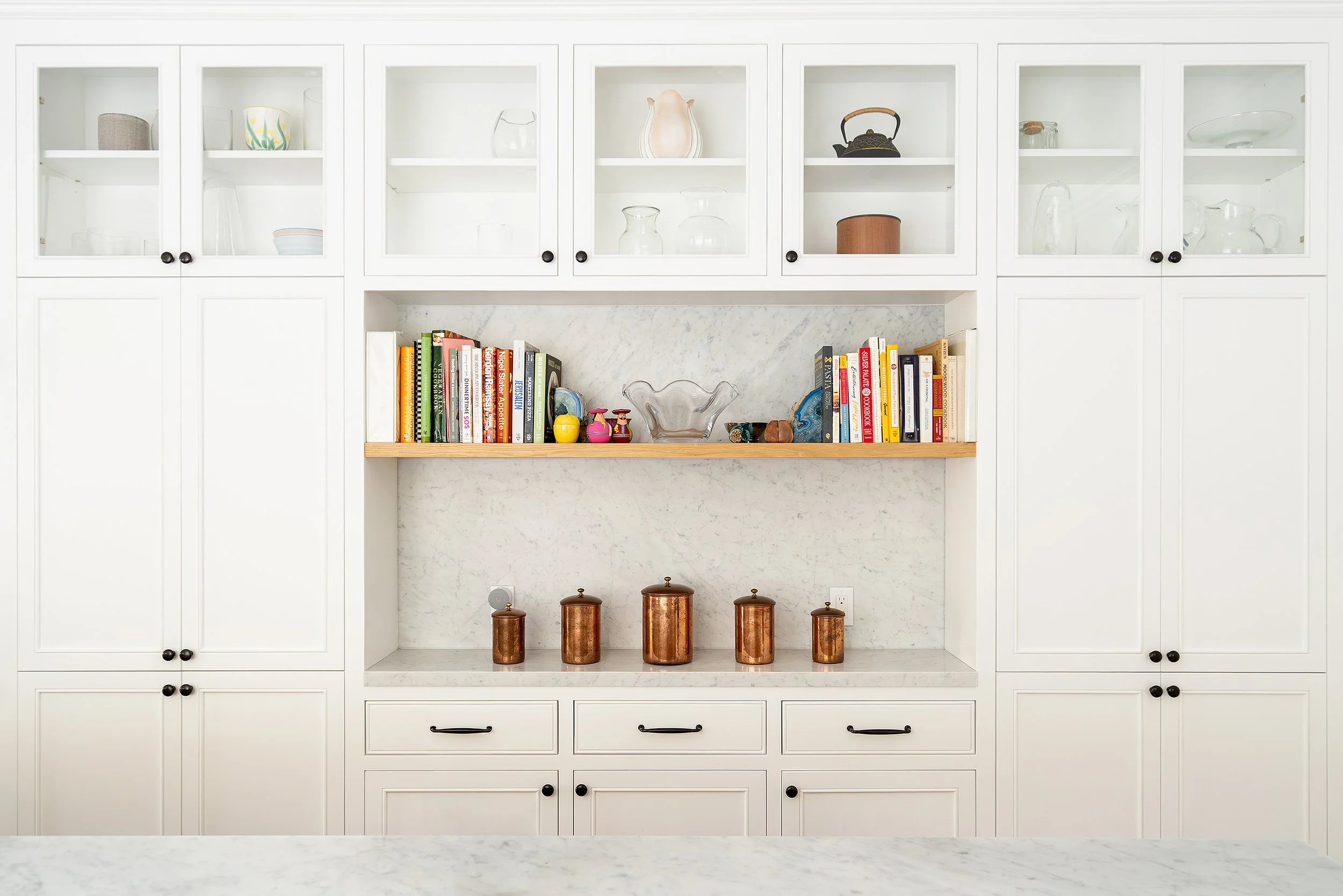 Lorraine_CLM_Kitchen_CabinetWall_003.jpg