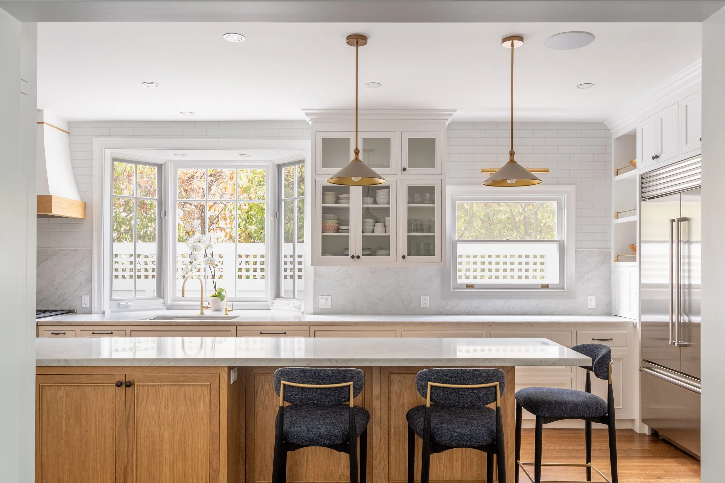 Lorraine_CLM_Kitchen_Medium_006.jpg