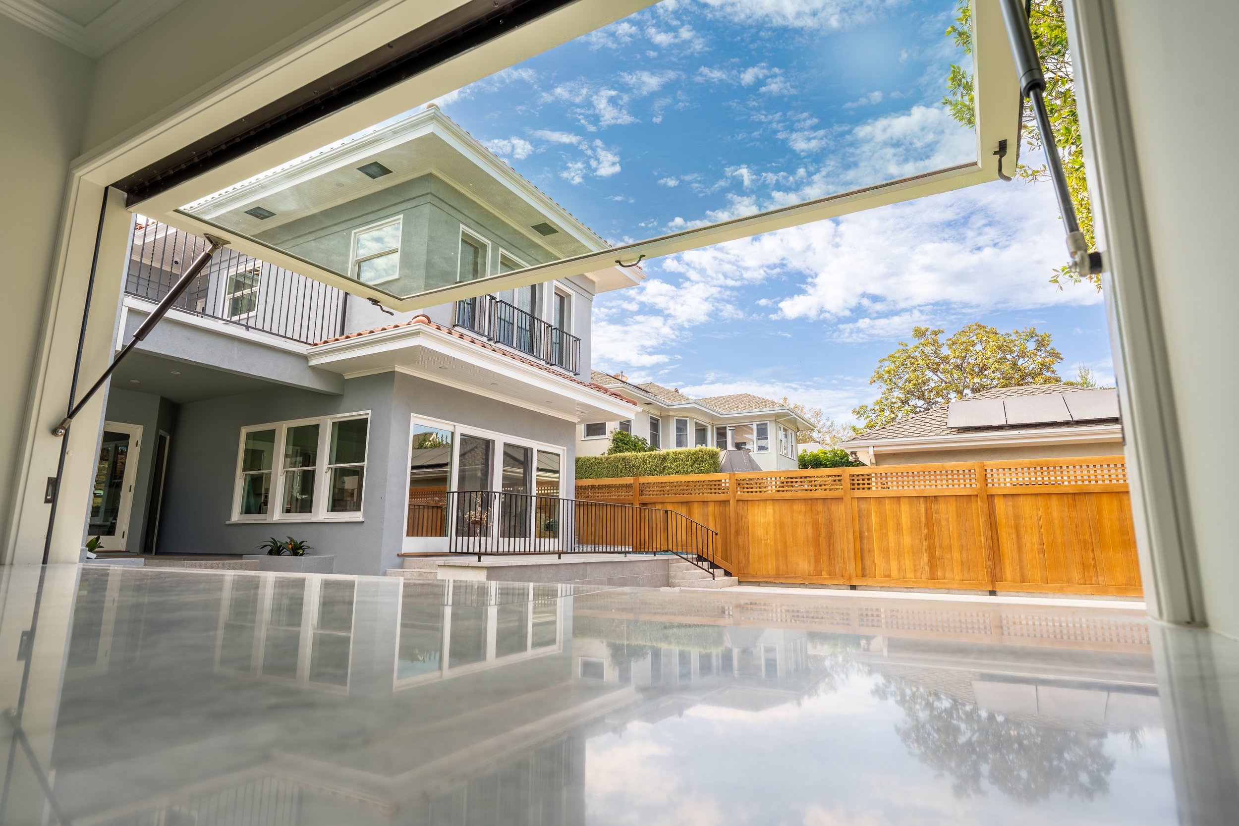 Lorraine_CLM_ADU_Window_001.jpg