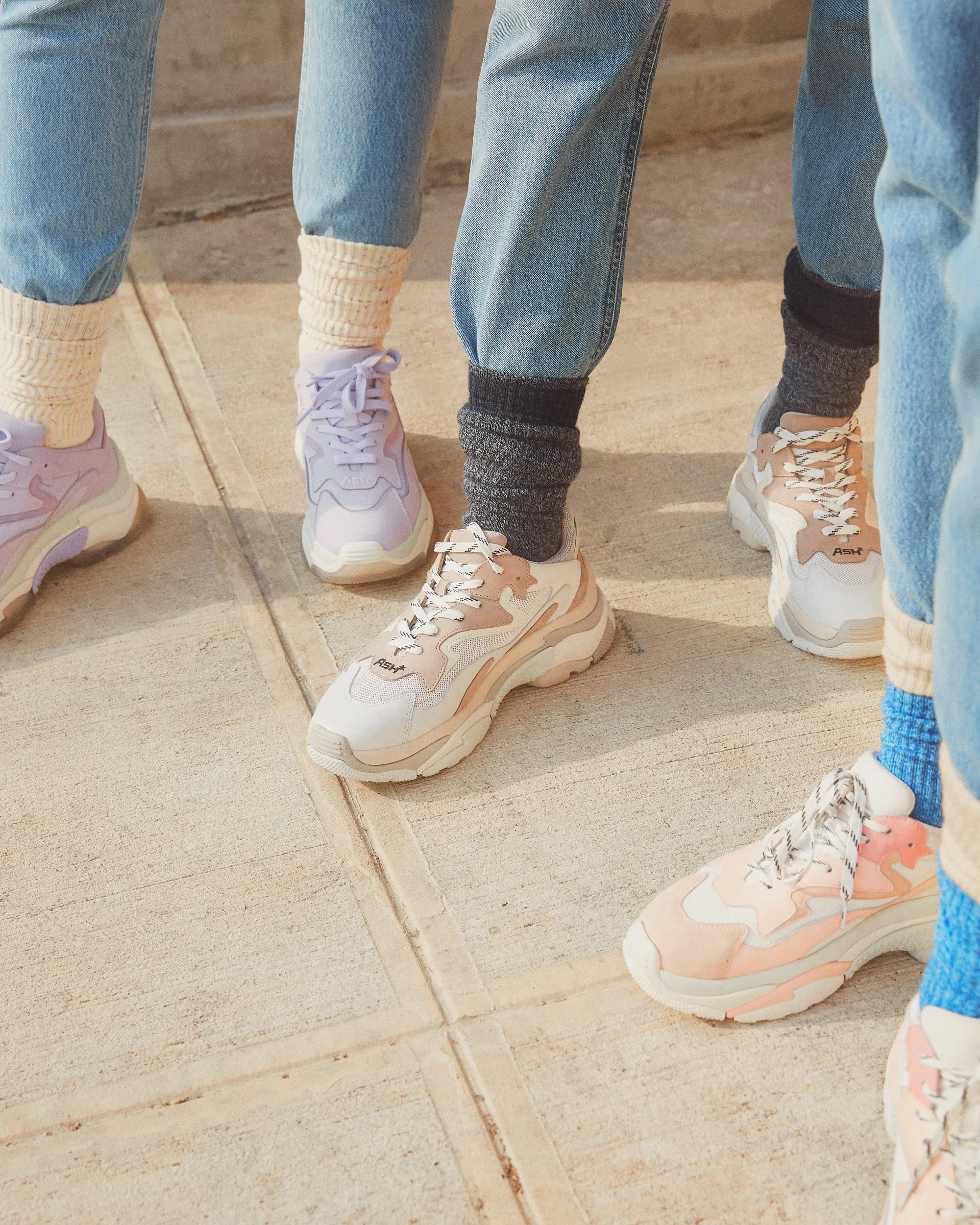181119_teenvogue_platform_legs_014.webp