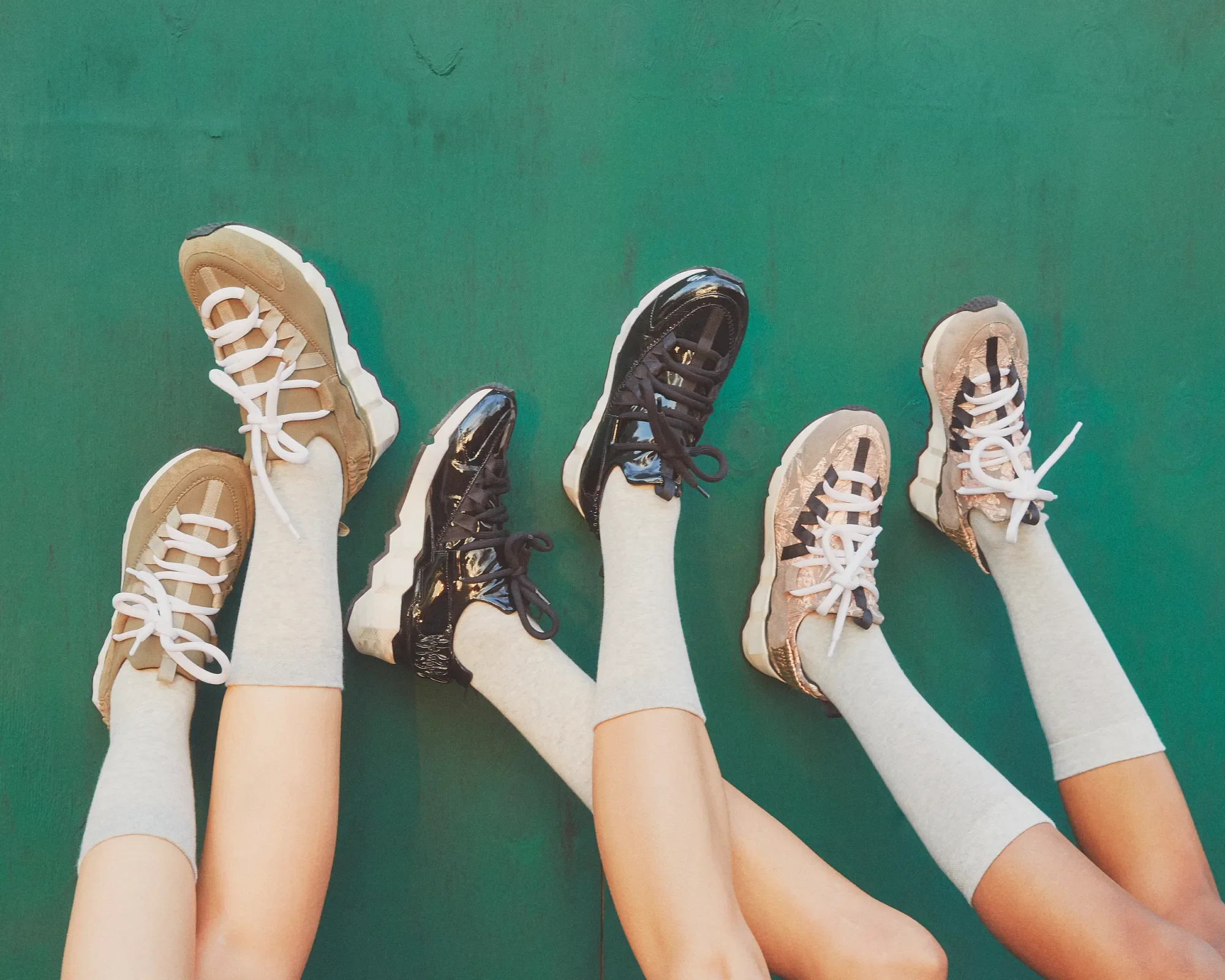 181119_teenvogue_platform_legs_095.webp
