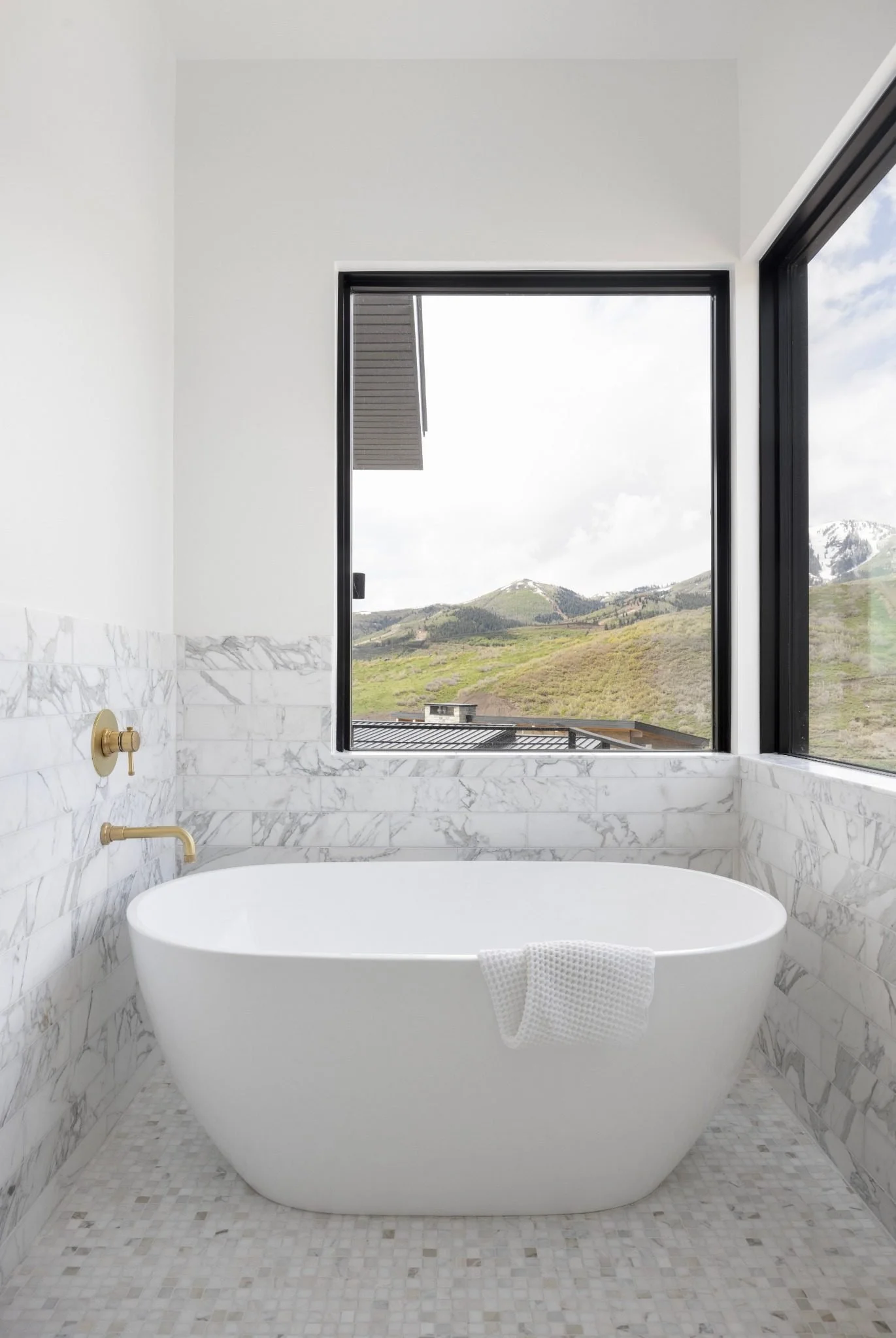greenlaw-park-city-modern-mountain-retreat-39-web.jpg
