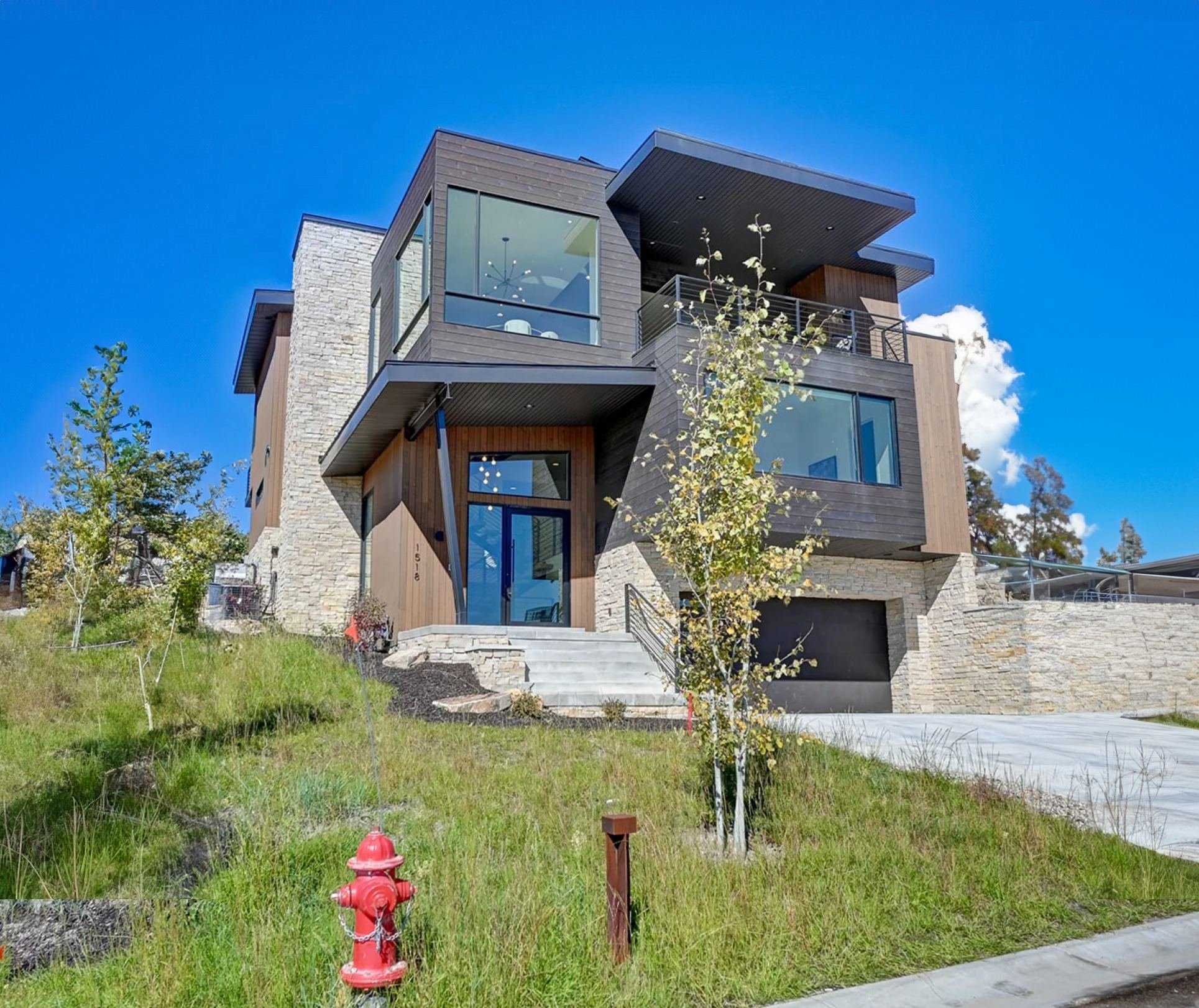 greenlaw-park-city-modern-mountain-retreat-44.jpg