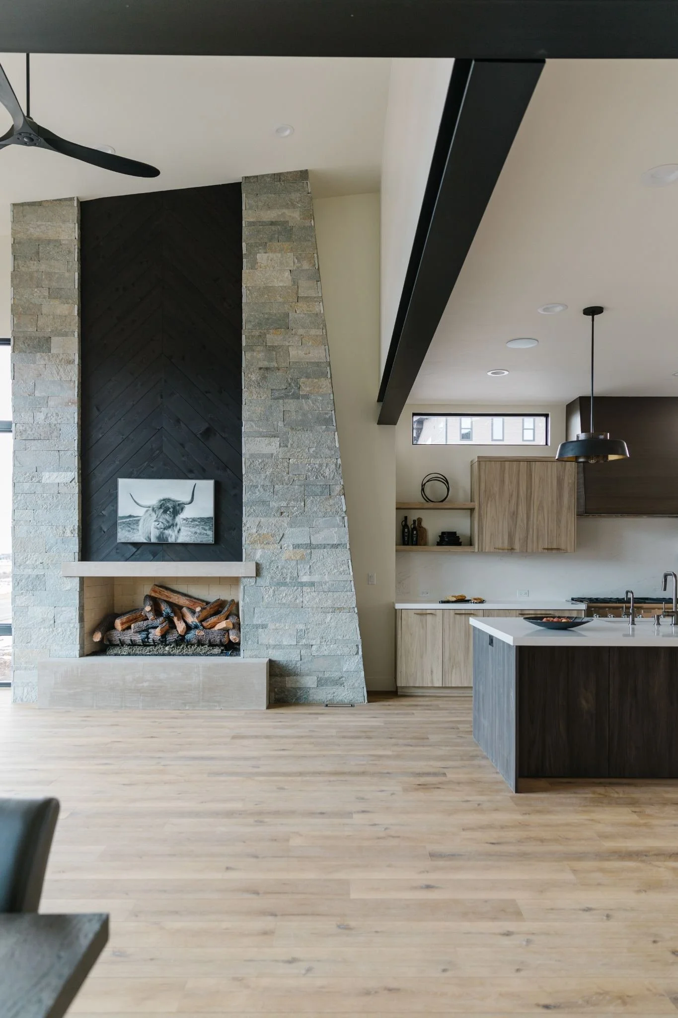 greenlaw-modern-mountain-escape-17.jpg