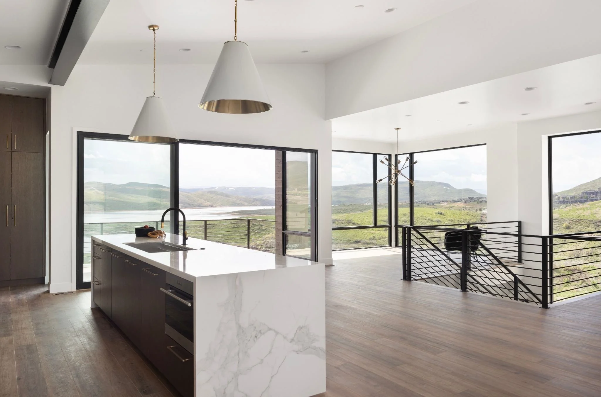 greenlaw-park-city-modern-mountain-retreat-42.jpg