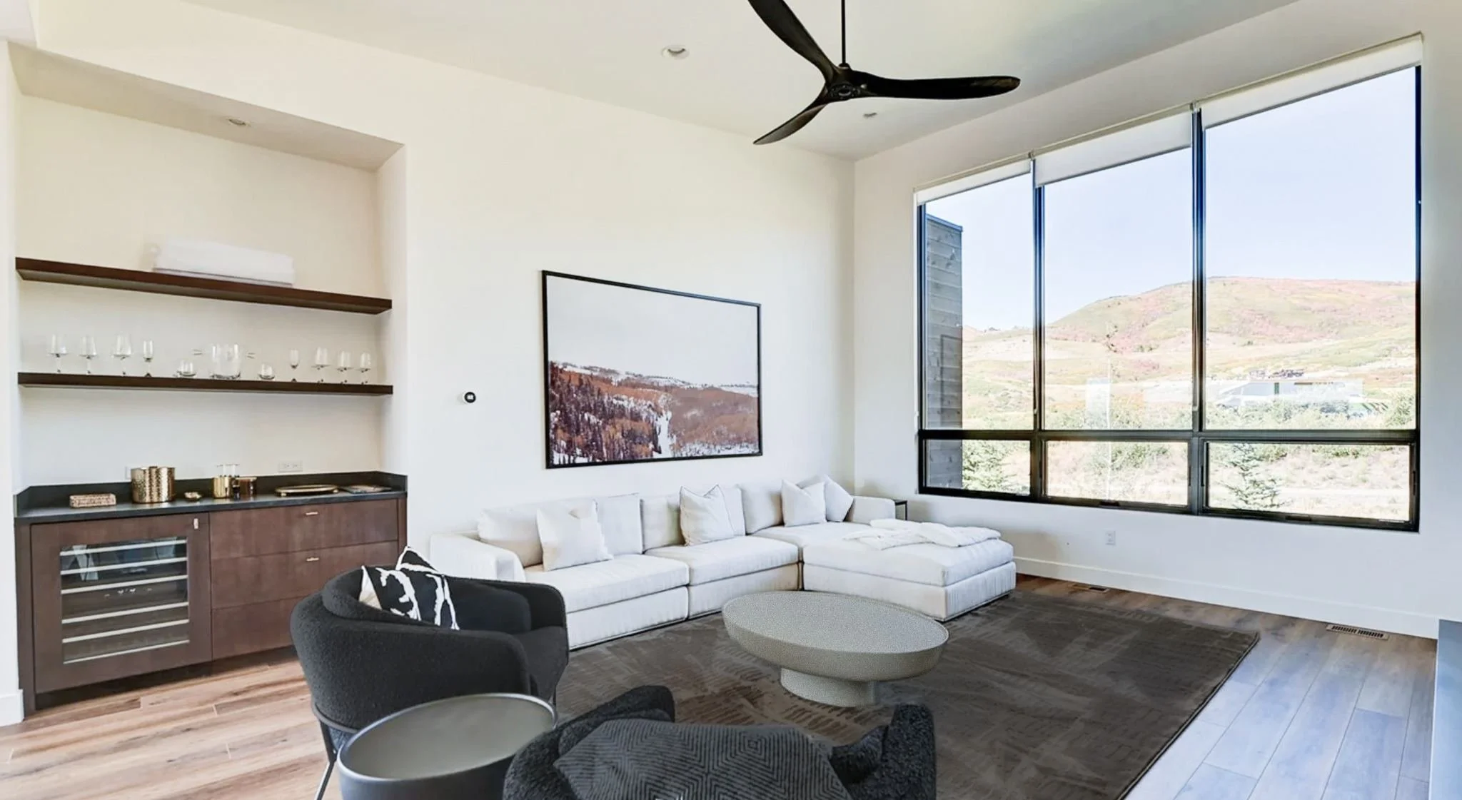 greenlaw-park-city-modern-mountain-retreat-43.jpg