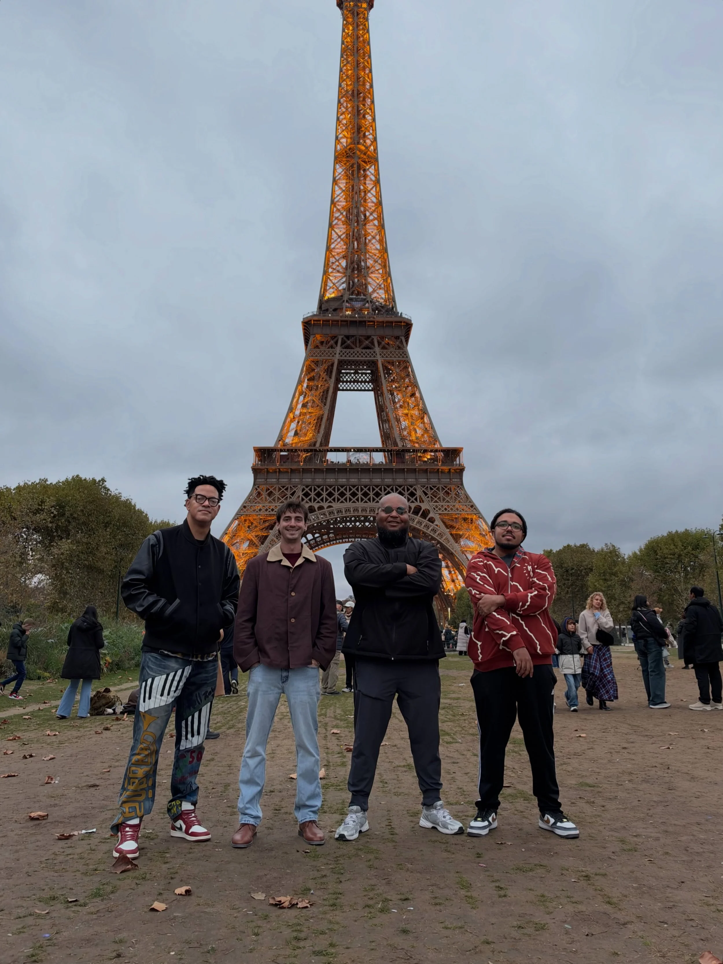 🇫🇷 Some of us exploring the city! 

🏈 JOIN US on Saturday for the NFL and Saints House. 
⚜️ Sunday we will see you at the game! 

🌐 thesoulrebels.com/shows

#TheSoulRebels #Paris #NFLParis #NewOrleansSaints #neworleansmusic